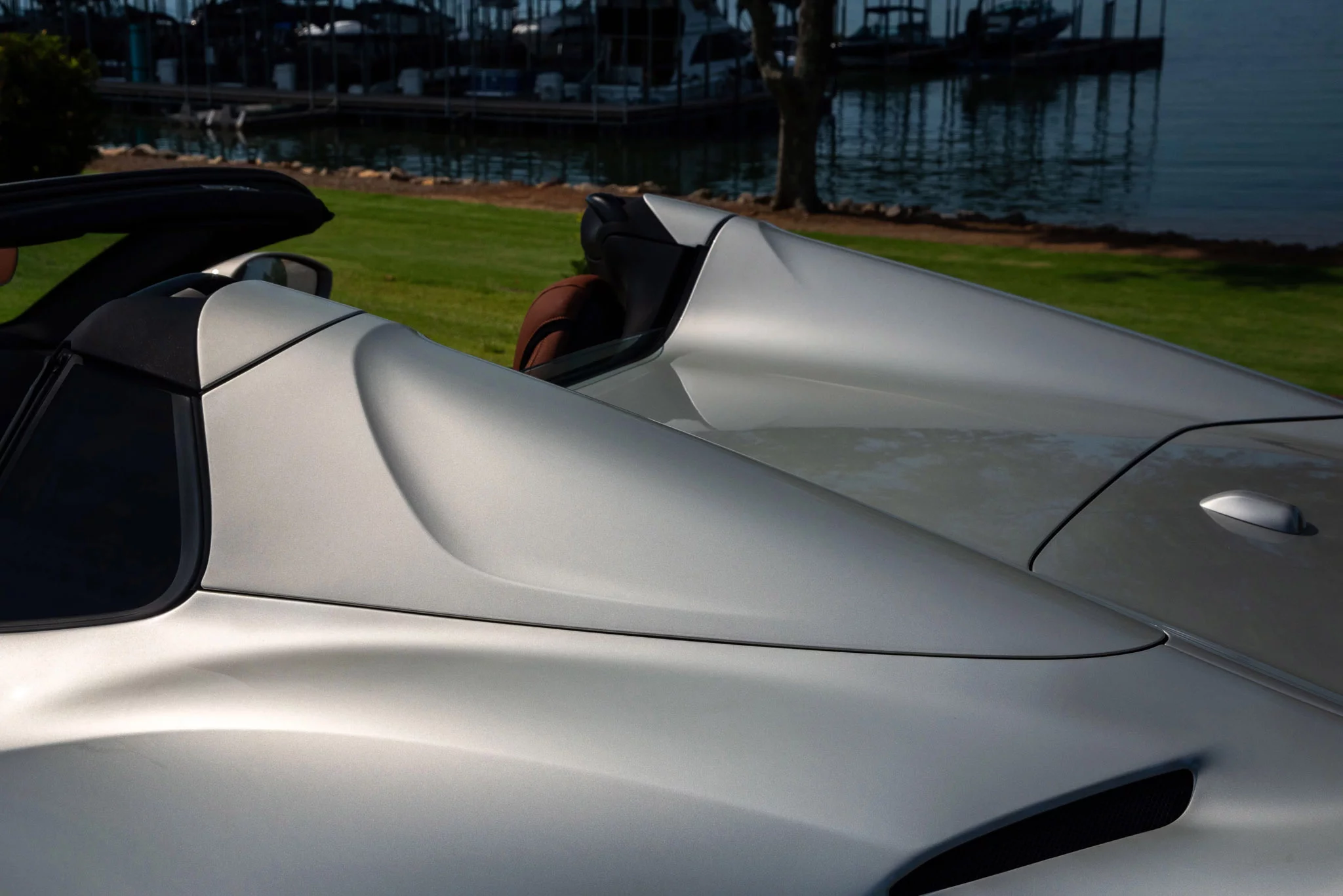 Nuovo Grigio Ingrid Ferrari 812