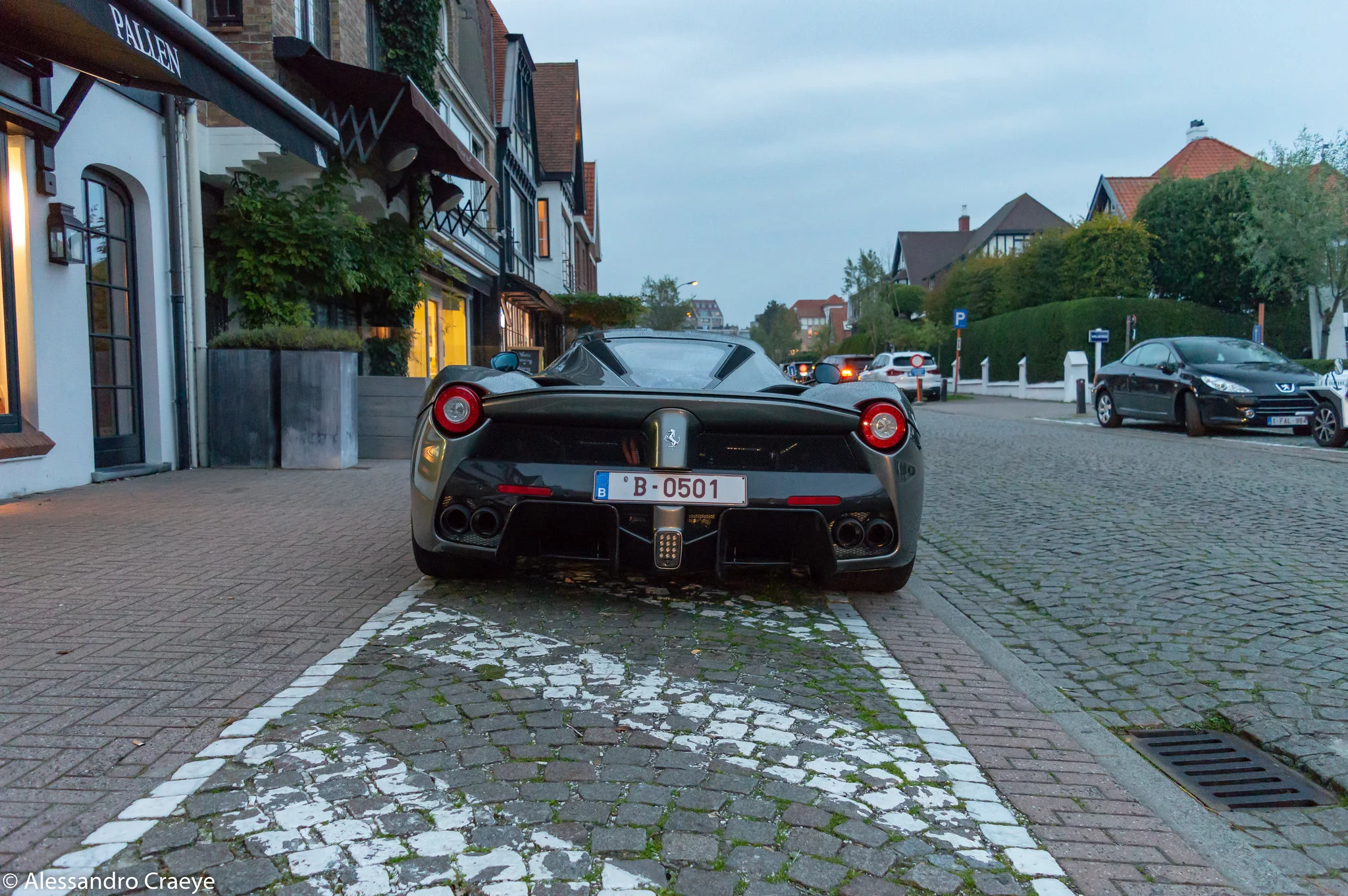 Grigio Ferro Ferrari LaFerrari