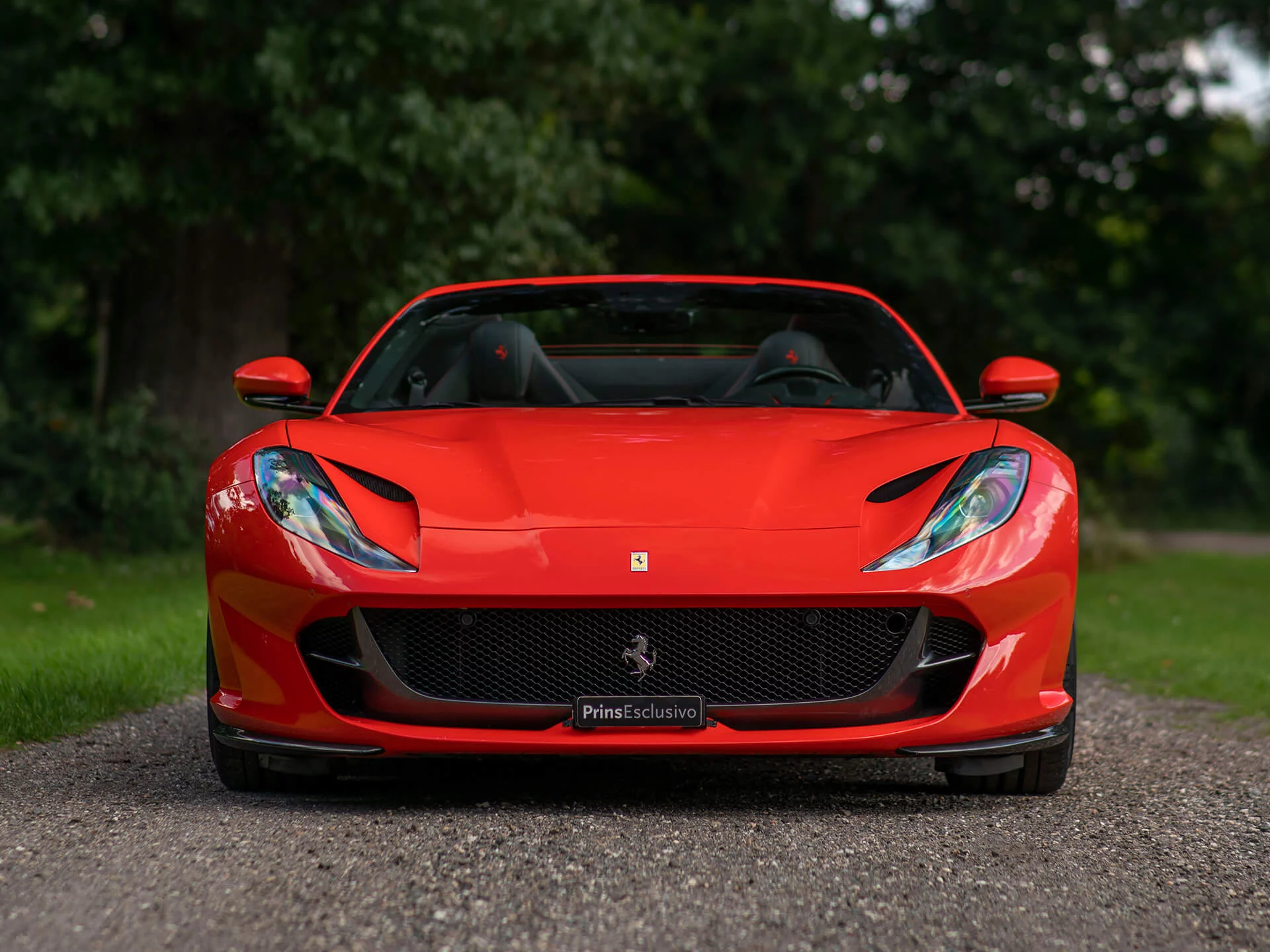 Rosso Scuderia Ferrari 812