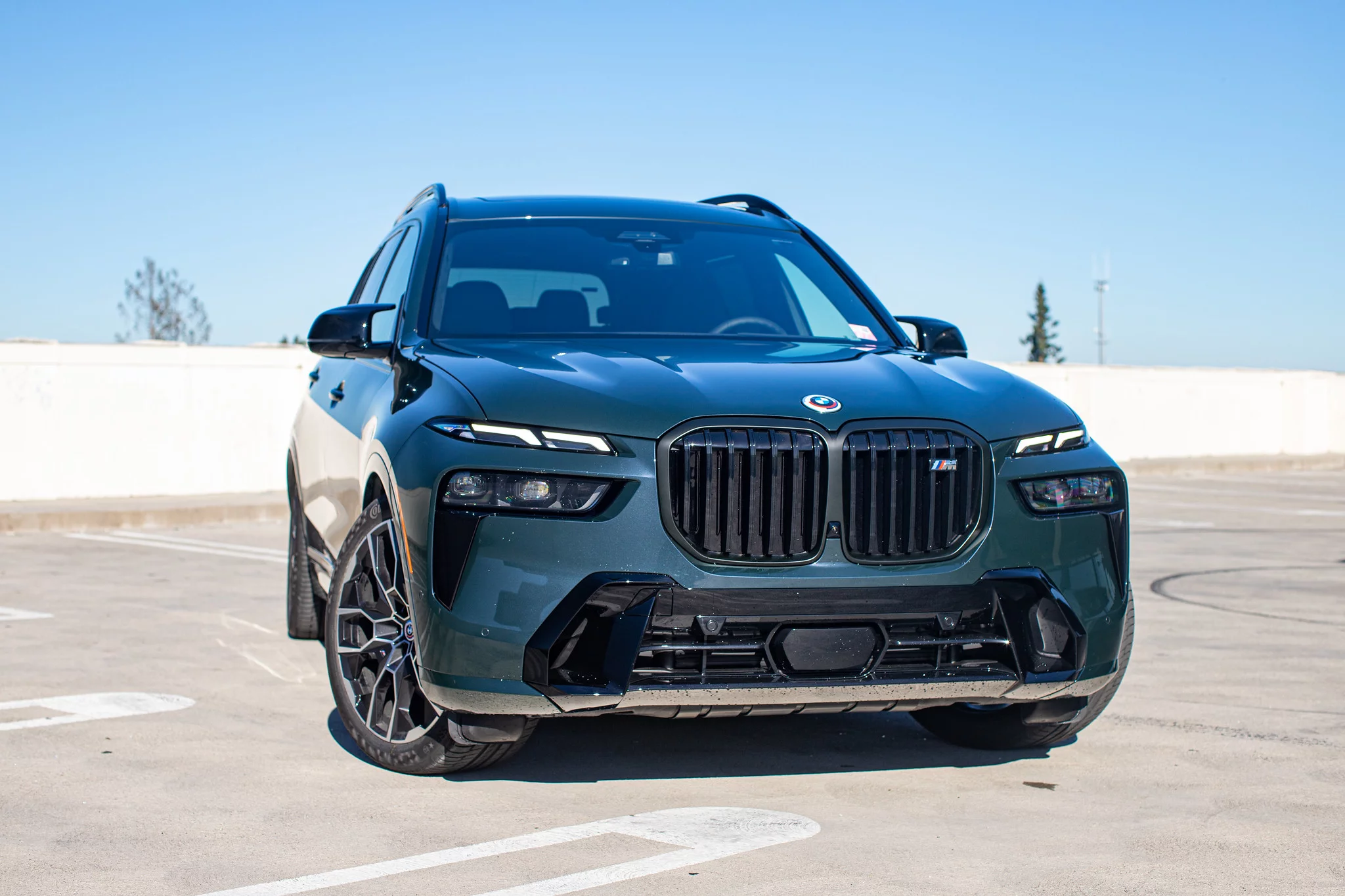 Aurora Diamond Green BMW X7