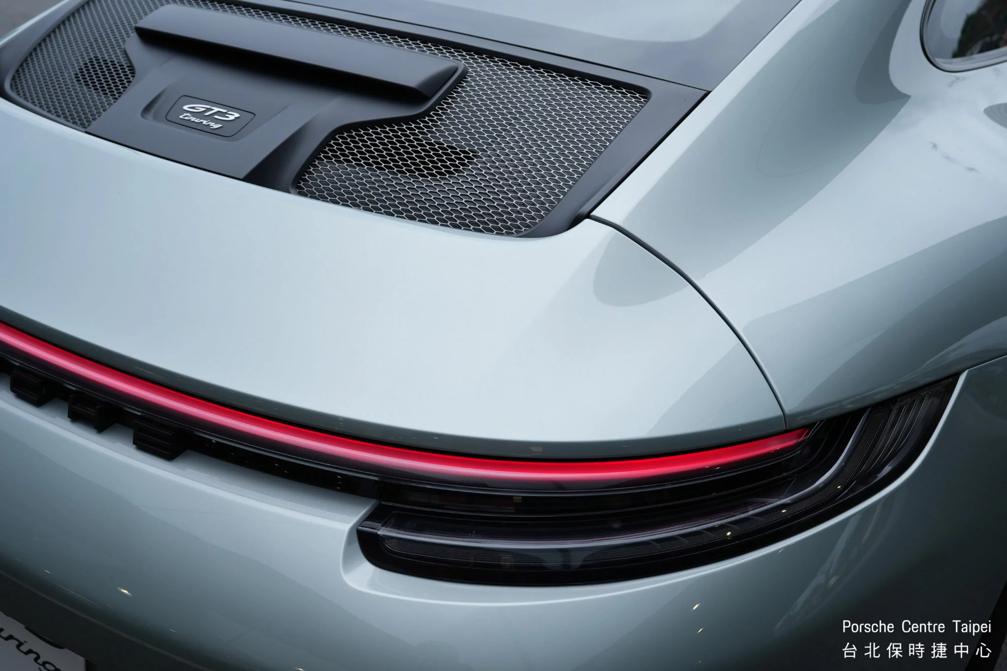 Fish Silver Grey Metallic Porsche 911 GT3