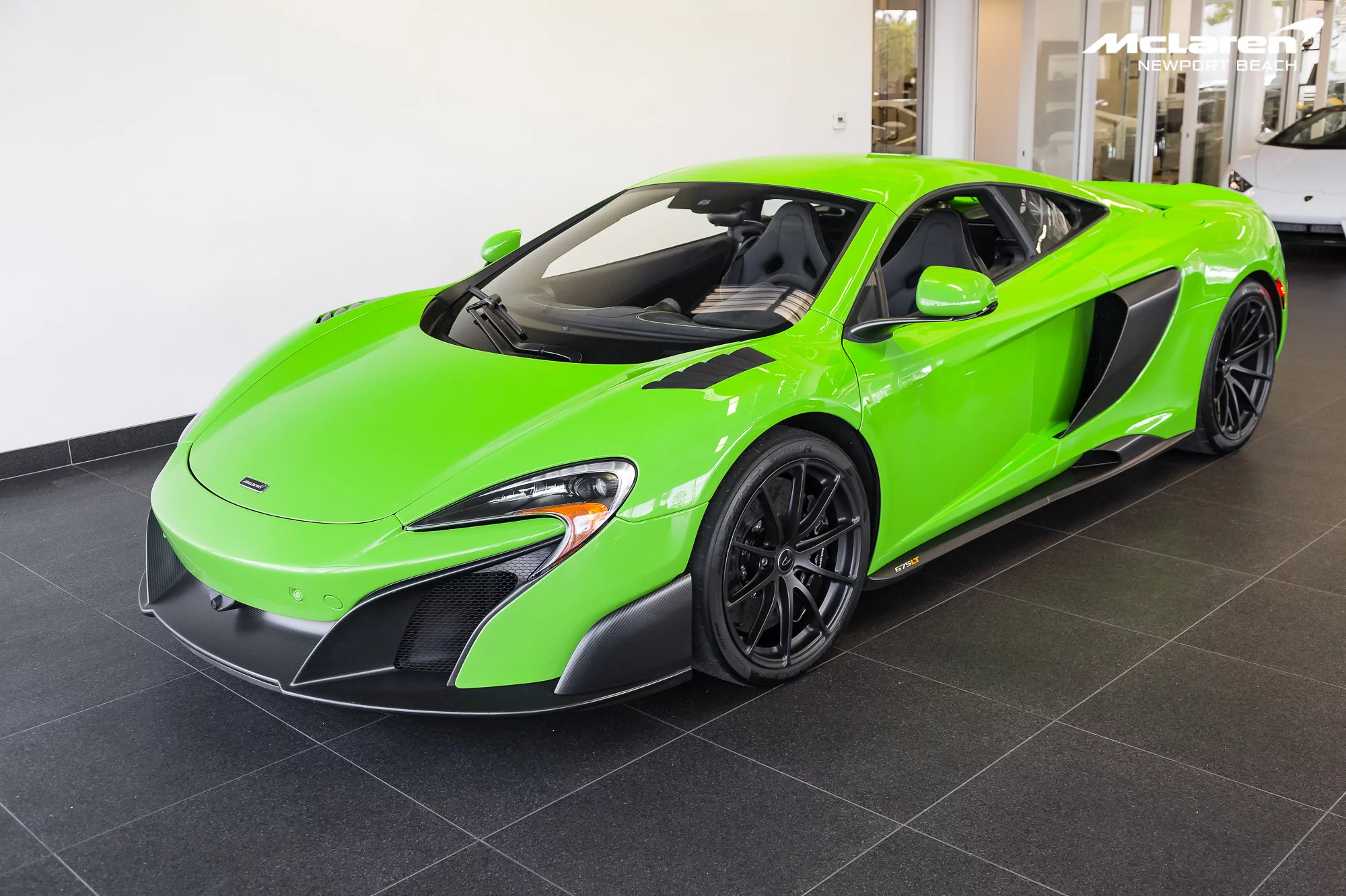 Mantis Green McLaren 675LT