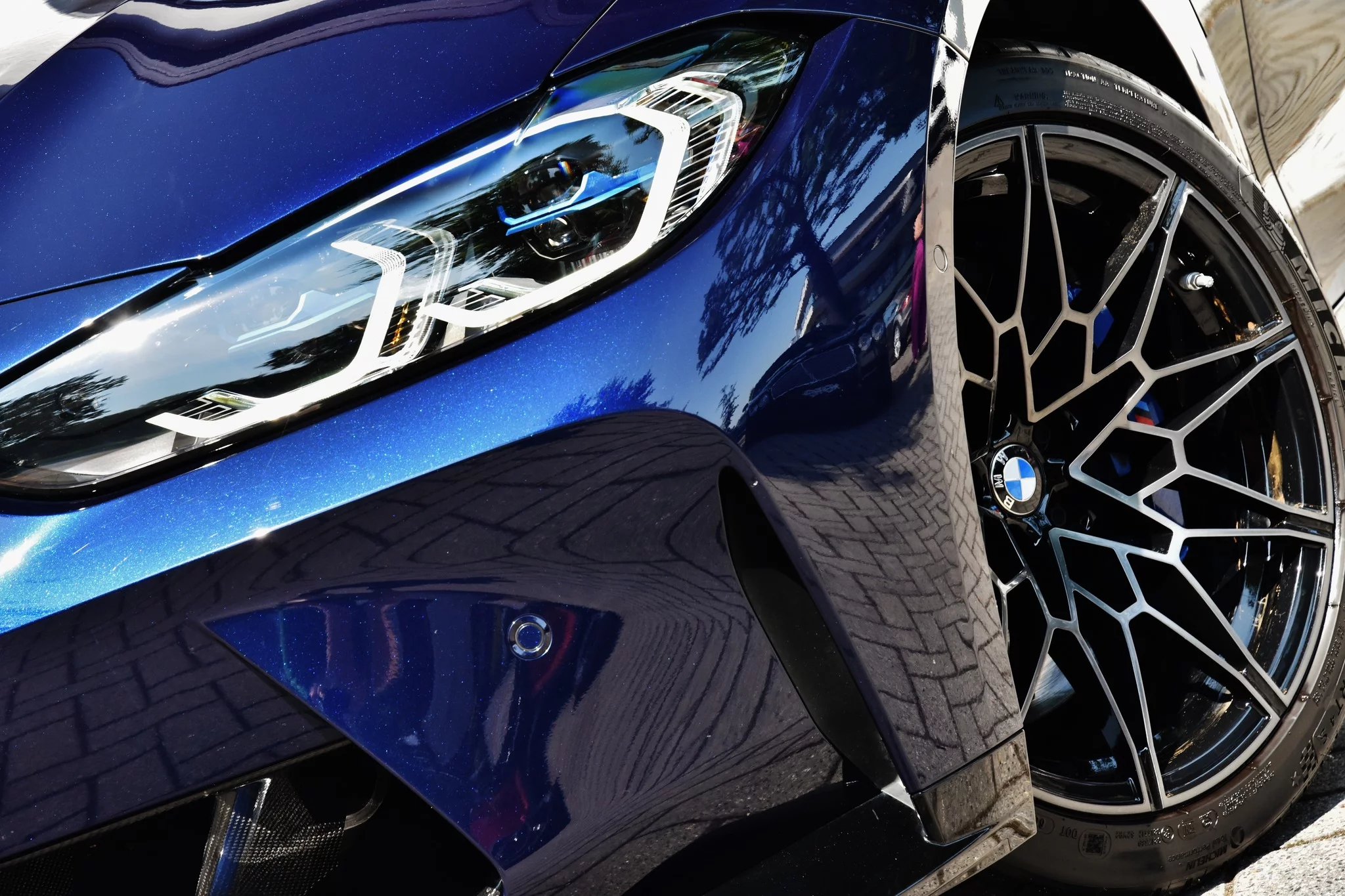 Tanzanite Blue II BMW M4