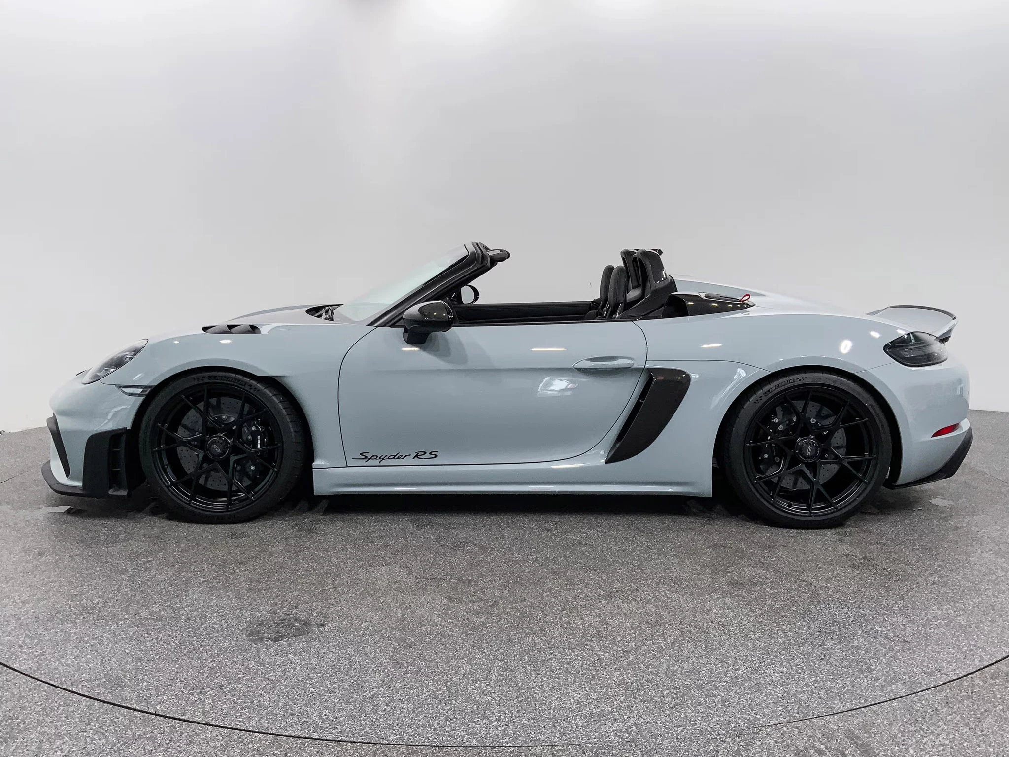 Sport Classic Grey Porsche 718 Spyder RS