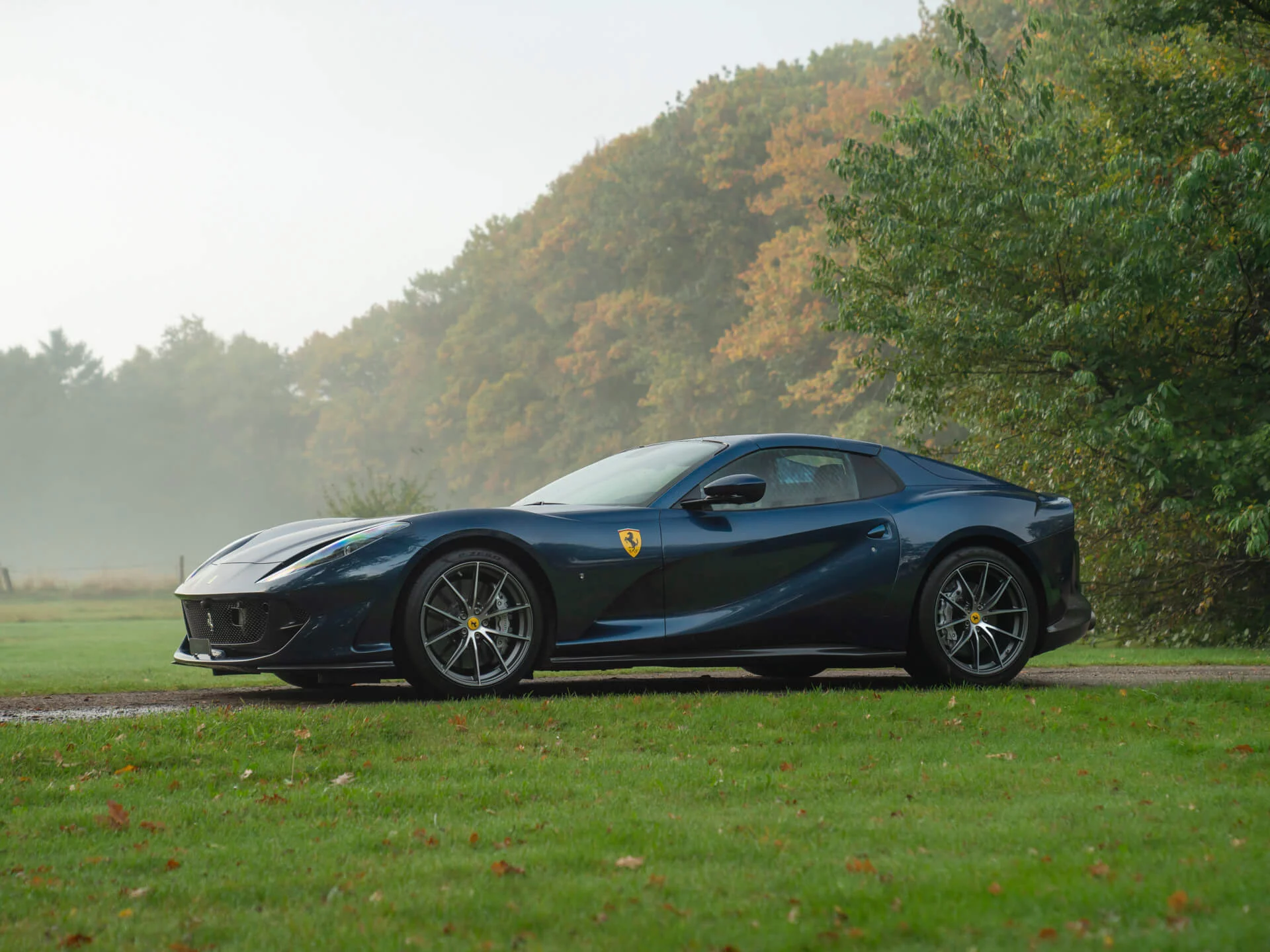 Blu Swaters Ferrari 812