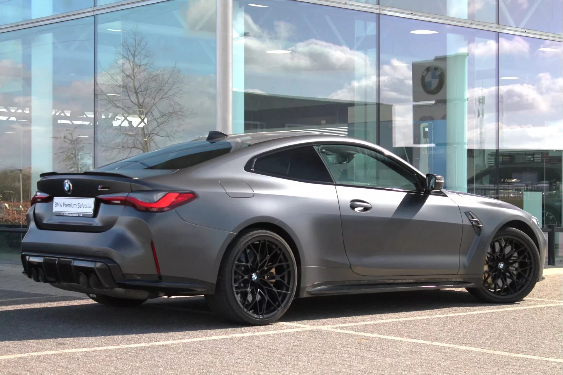 Frozen Deep Grey BMW M4