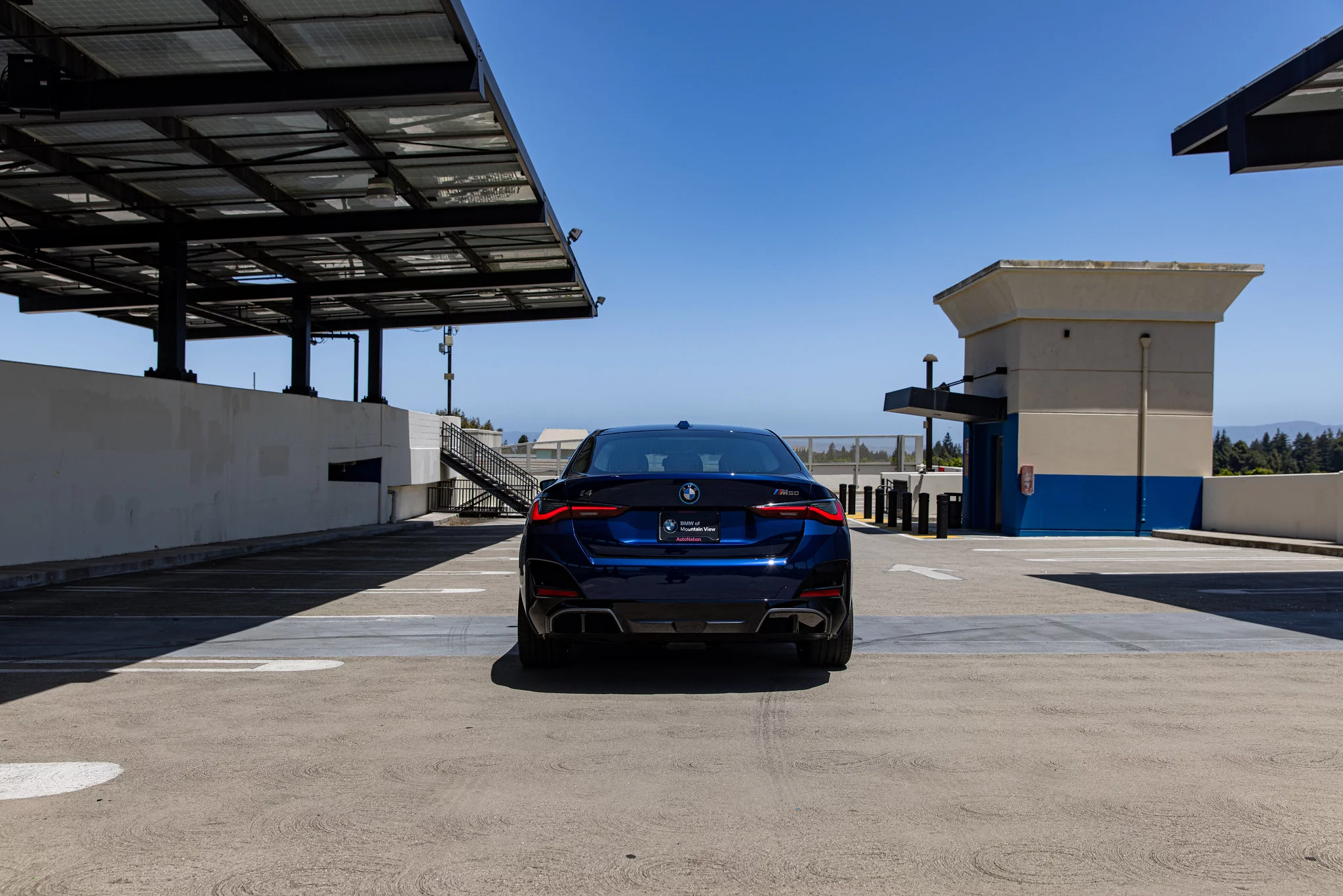 Mauritius Blue BMW i4