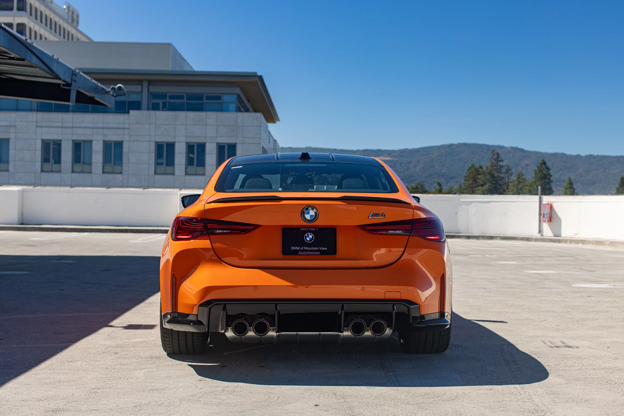 Fire Orange III BMW M4