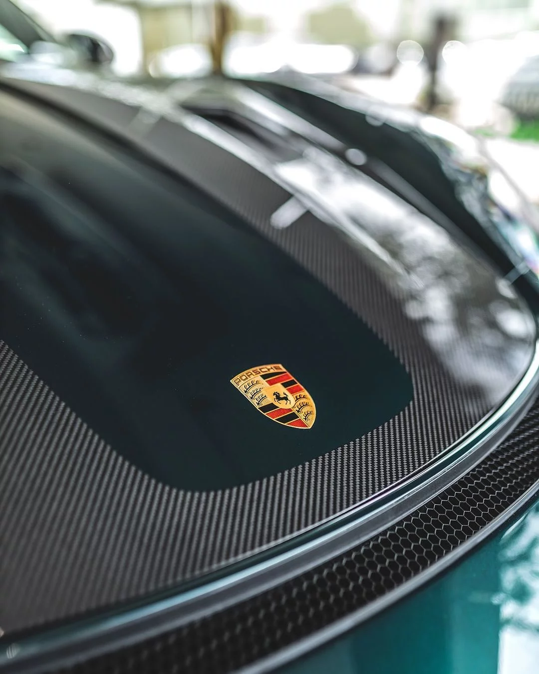 Jet Green Metallic Porsche 718 Spyder RS
