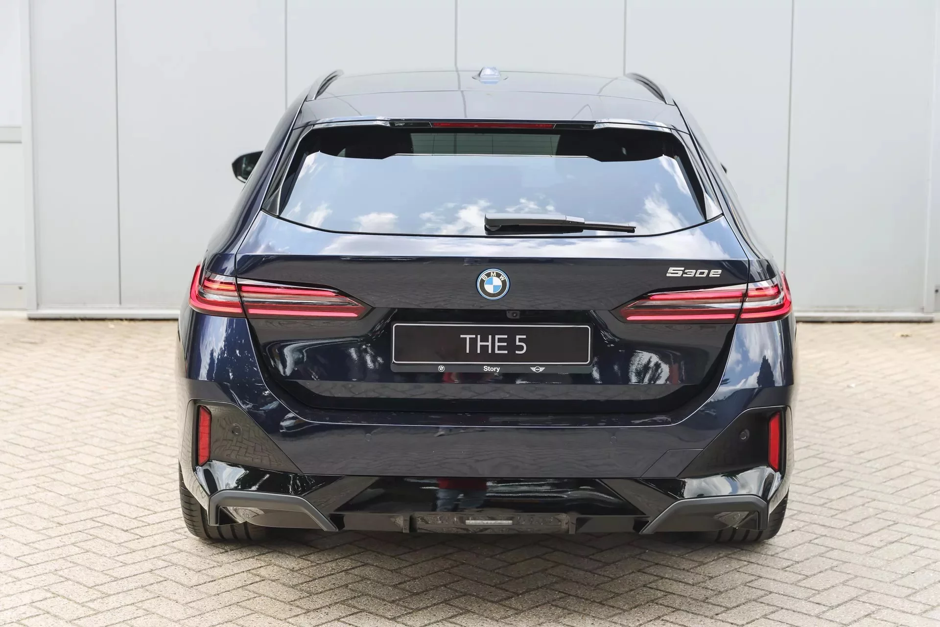 Midnight Sapphire II BMW 5 Series