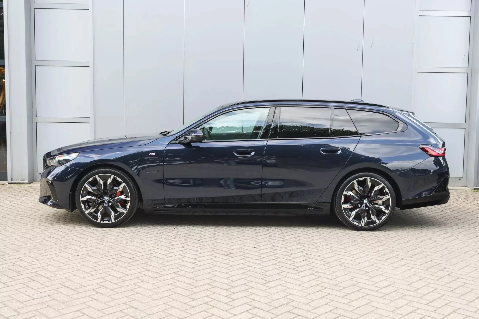 Midnight Sapphire II BMW 5 Series