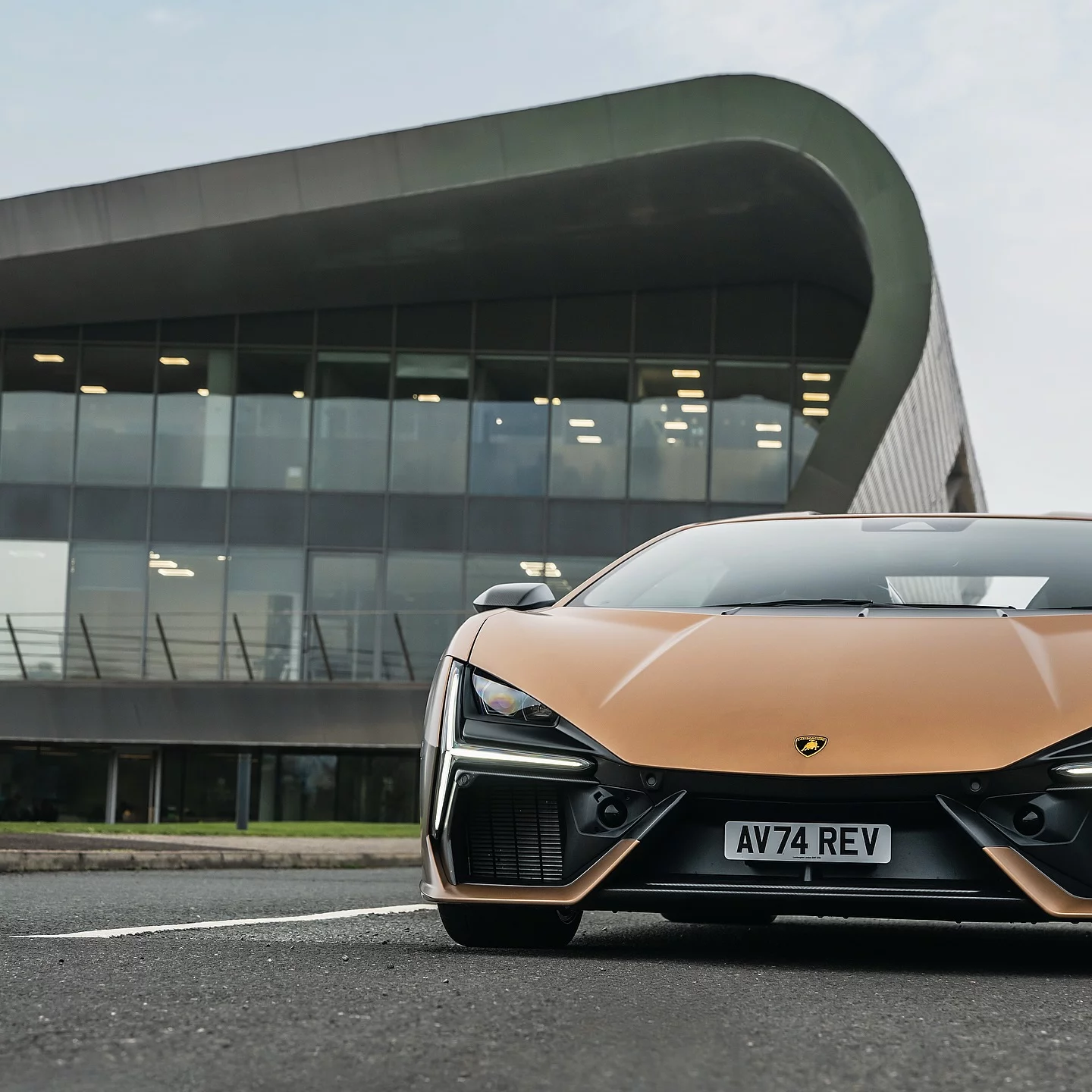 Bronzo Zenas Lamborghini Revuelto