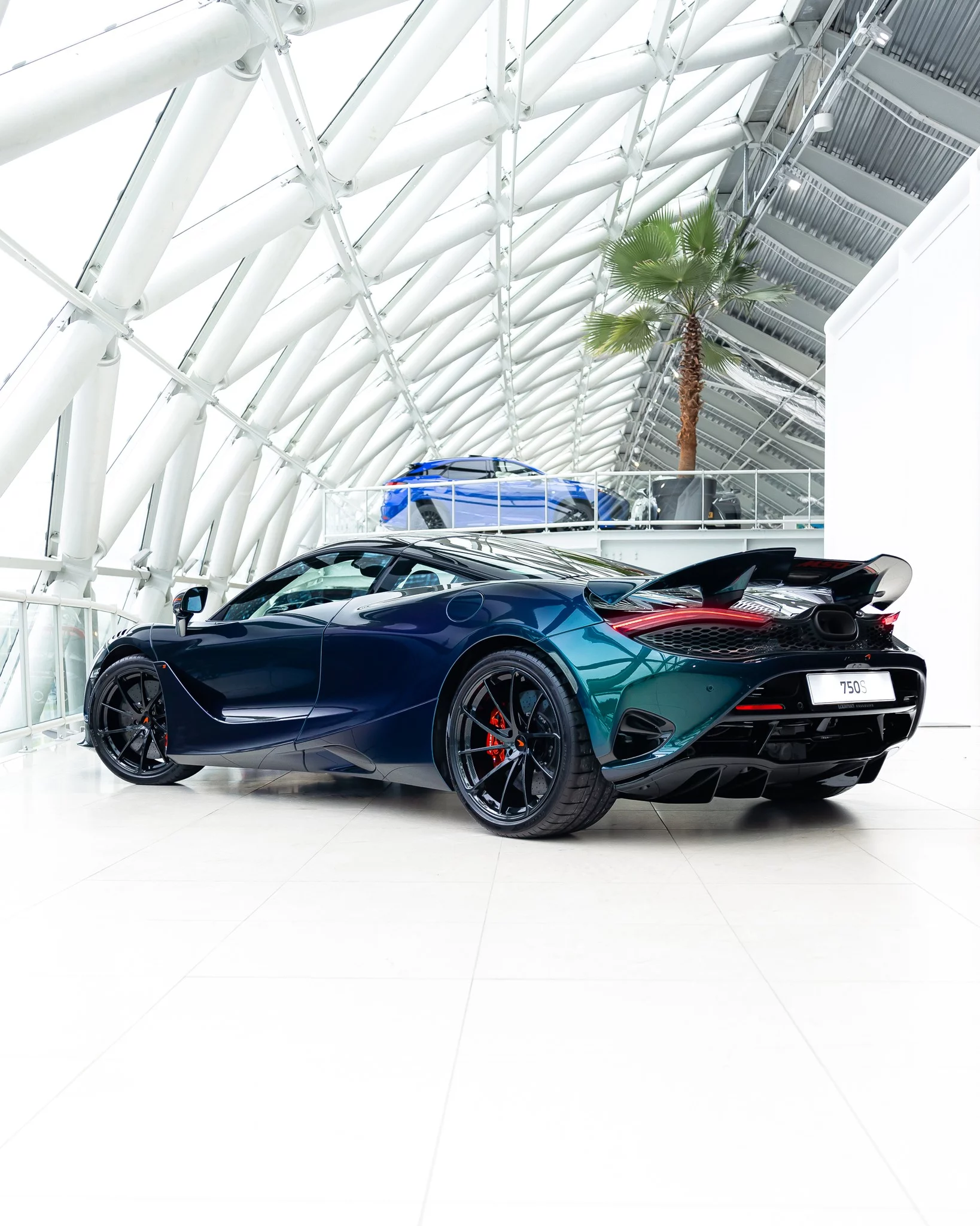 Dragon Green McLaren 750S