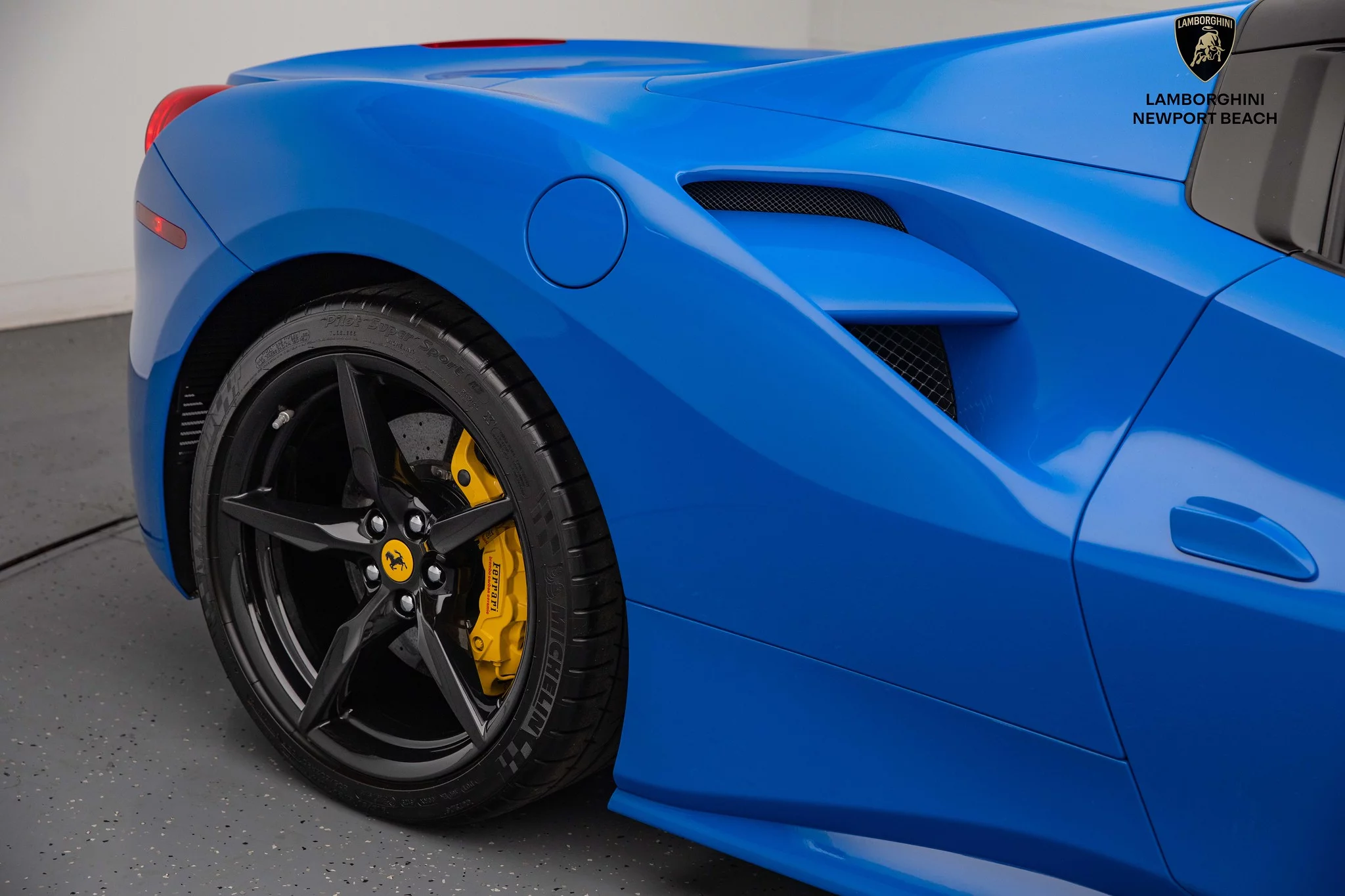 Azzurro Dino Ferrari 488
