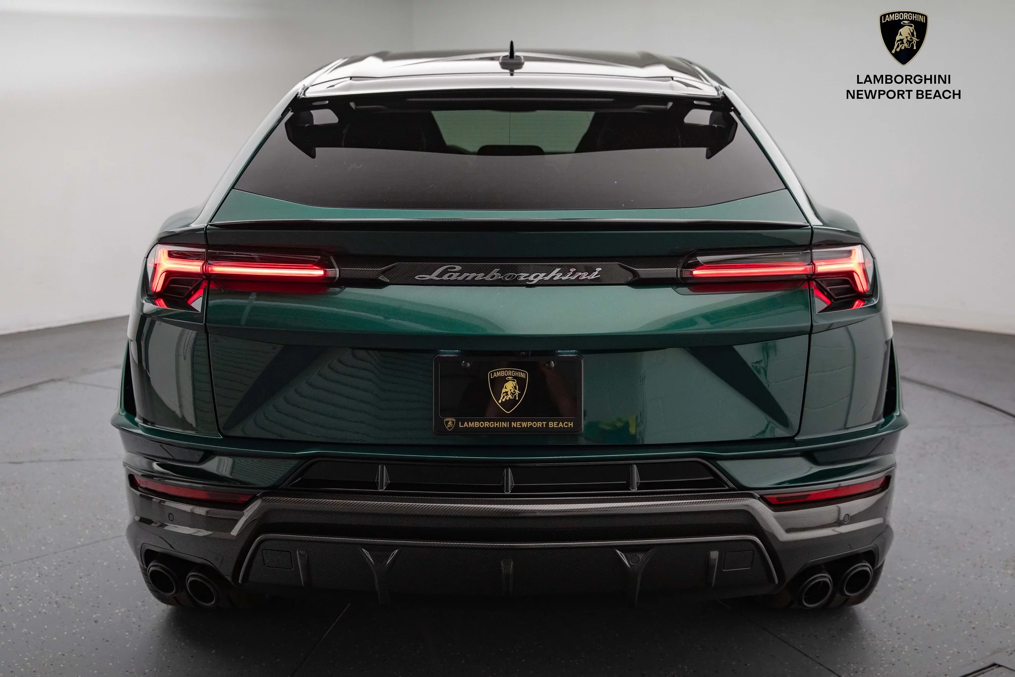 Verde Hydra Lamborghini Urus