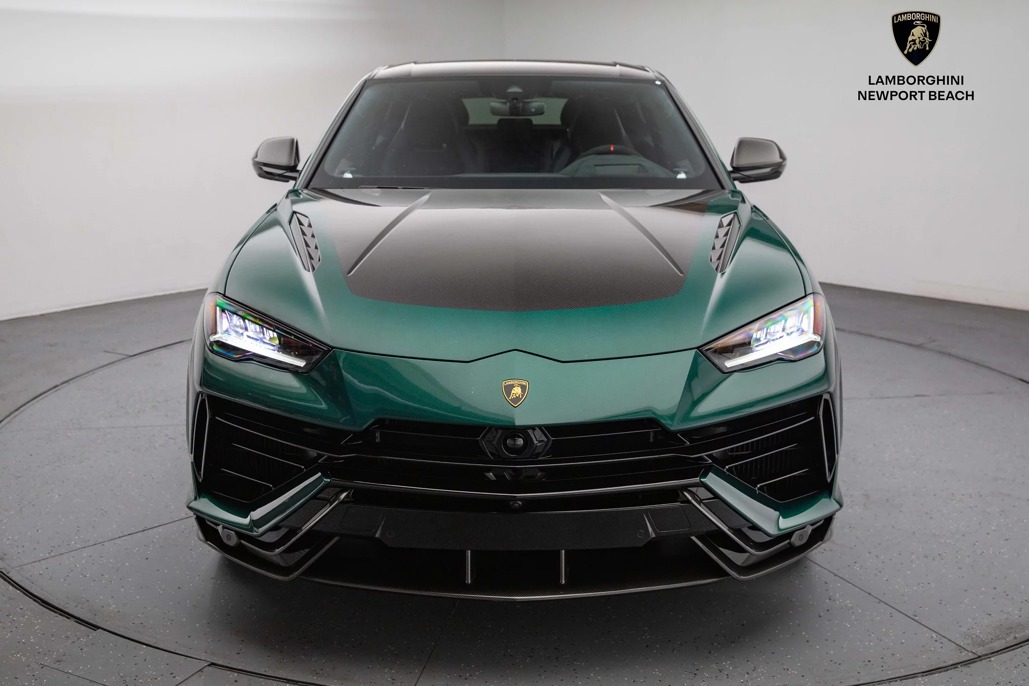 Verde Hydra Lamborghini Urus