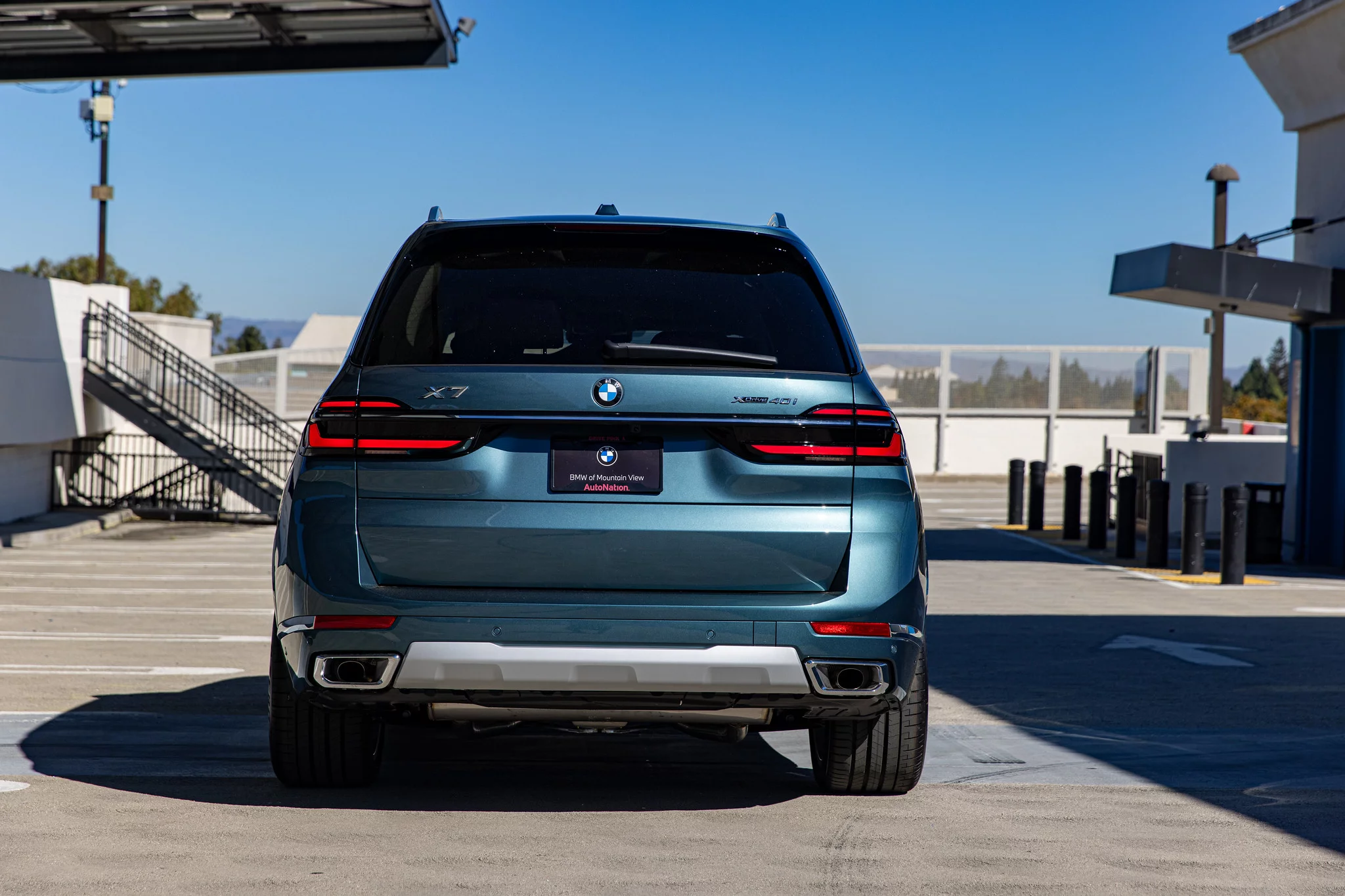 Blue Ridge Mountain BMW X7