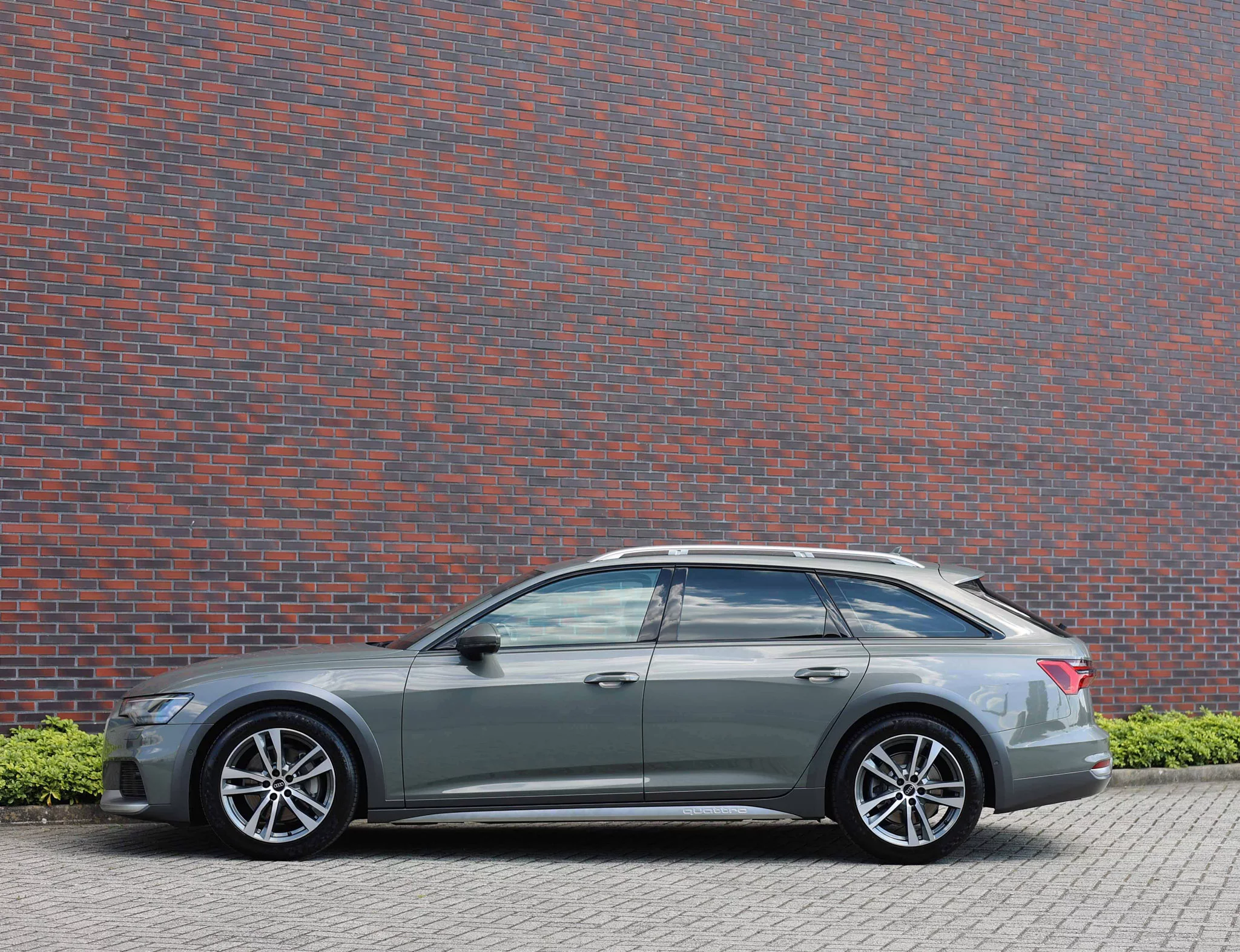 Chronos Grey Audi A6