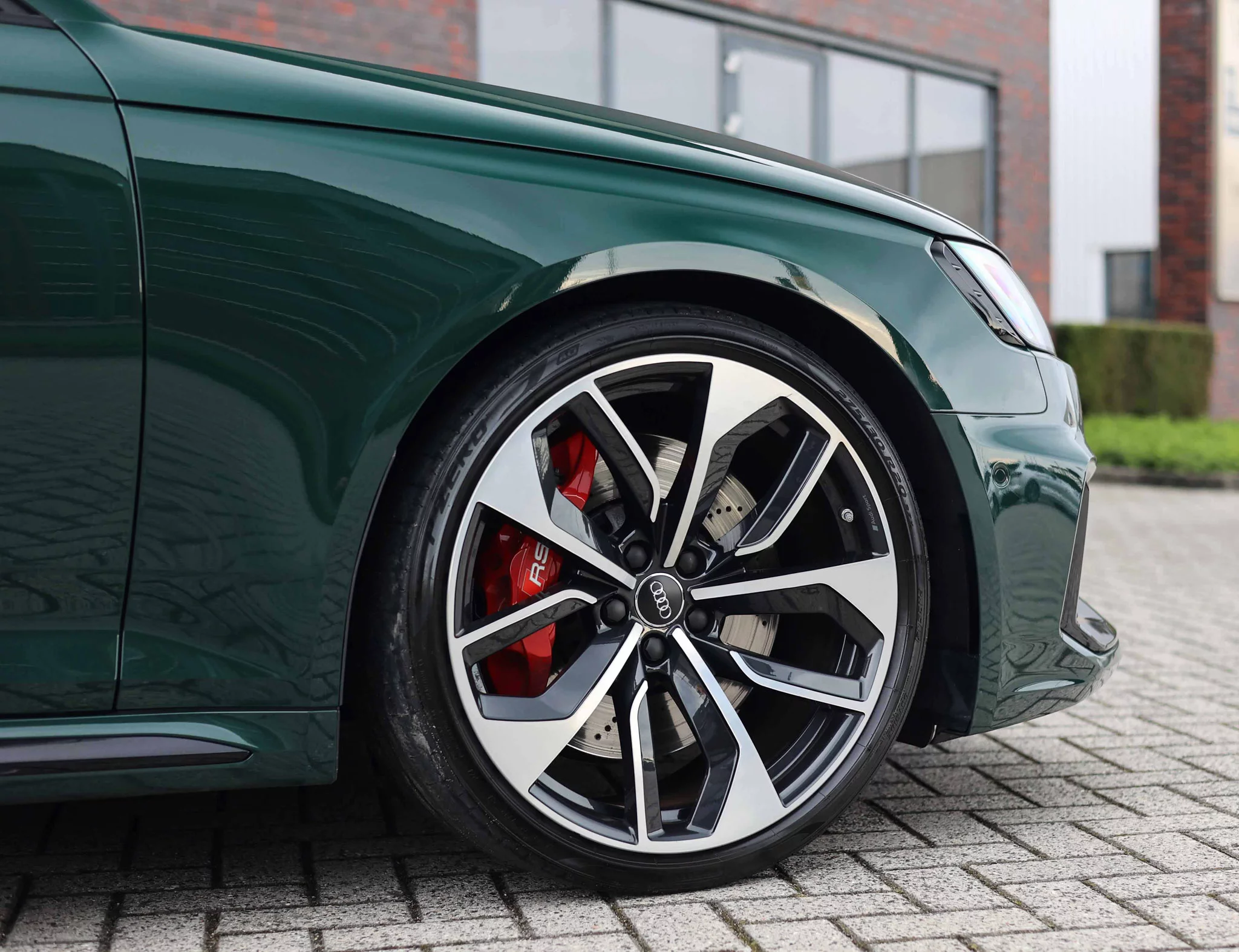 Goodwood Green Audi RS4 Avant