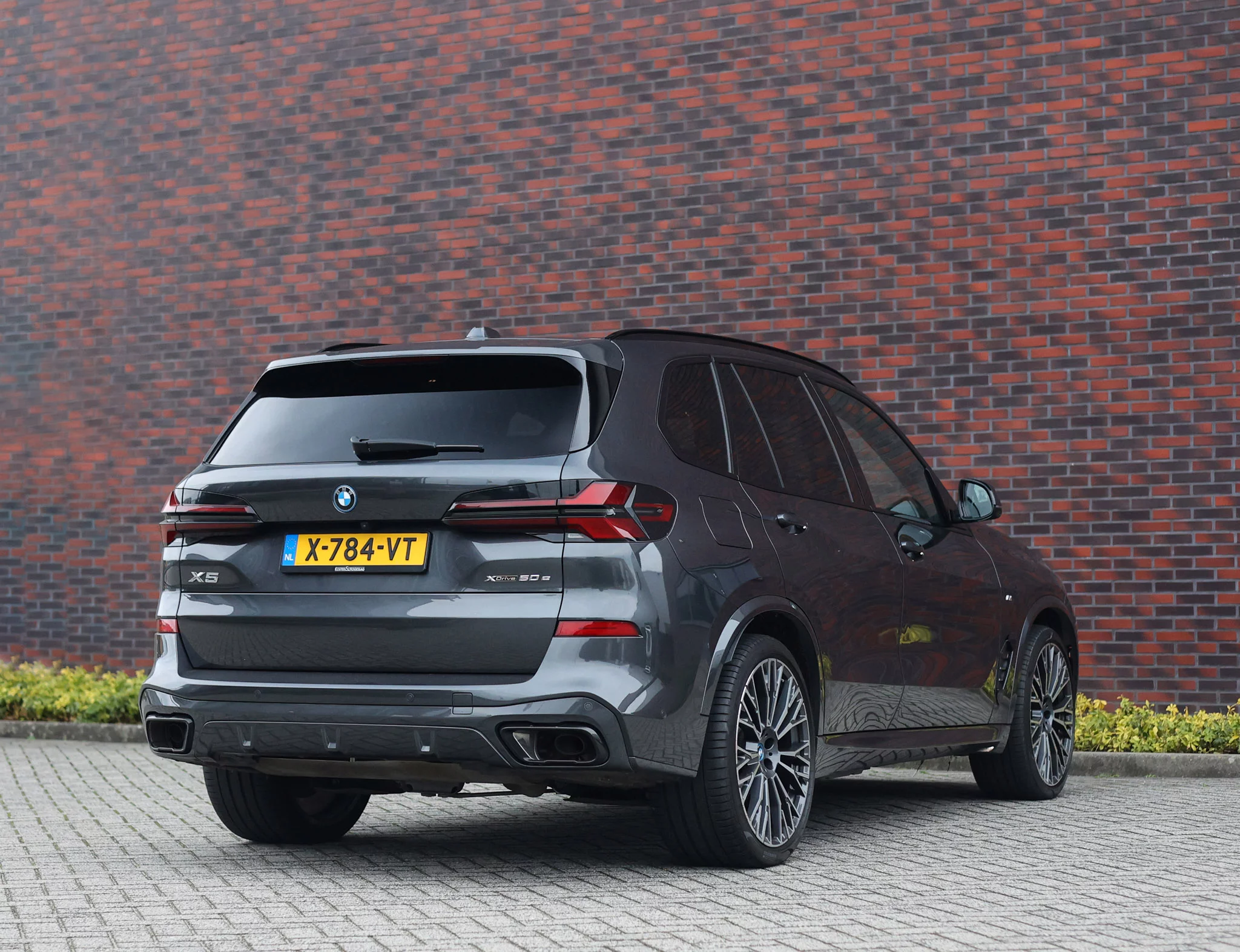 Gunmetal II BMW X5