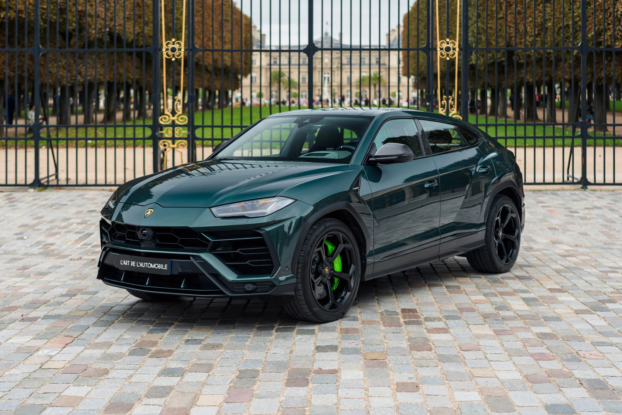 Verde Lares Lamborghini Urus