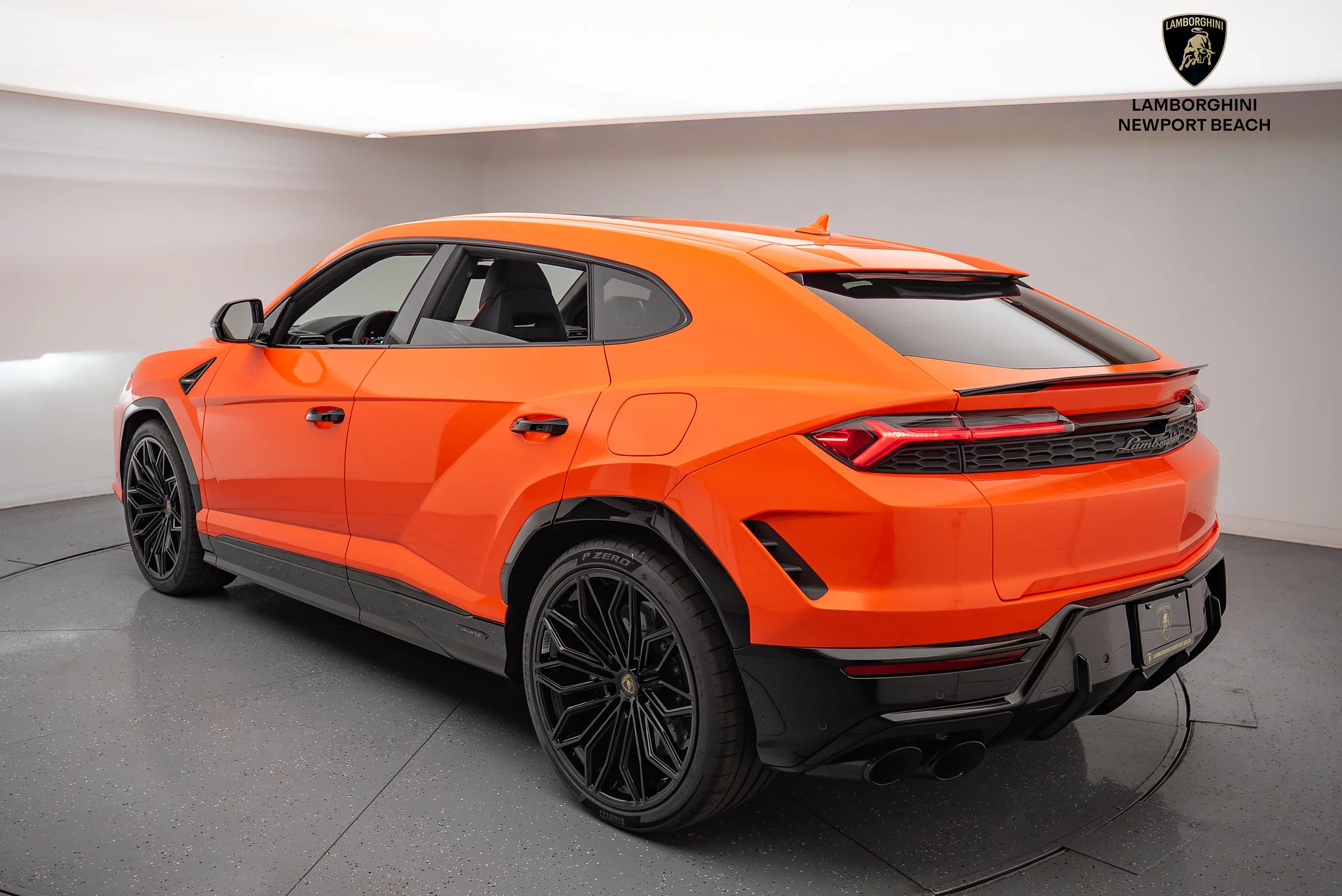 Arancio Egon Lamborghini Urus