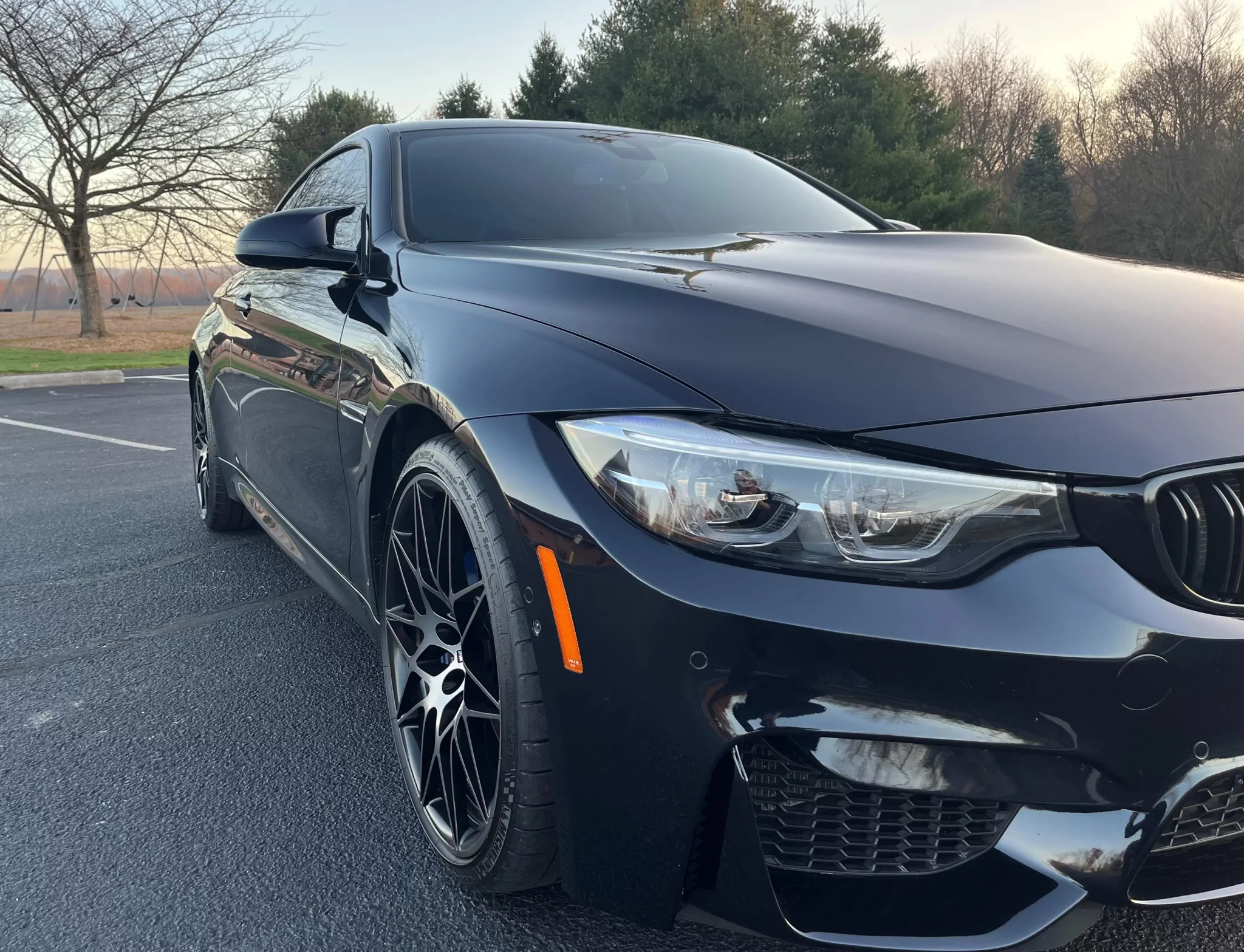 Azurite Black BMW M4