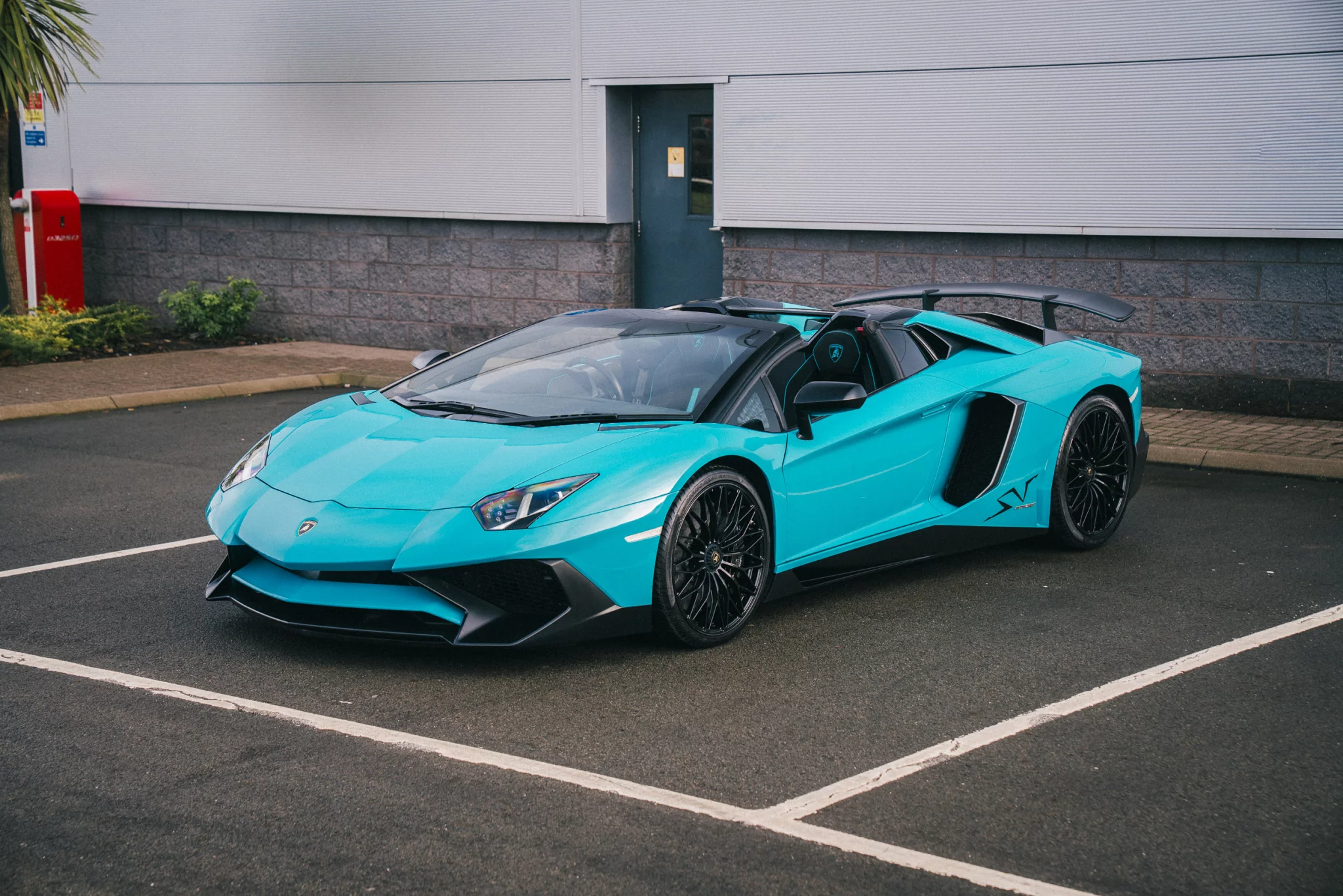 Blu Glauco Lamborghini Aventador