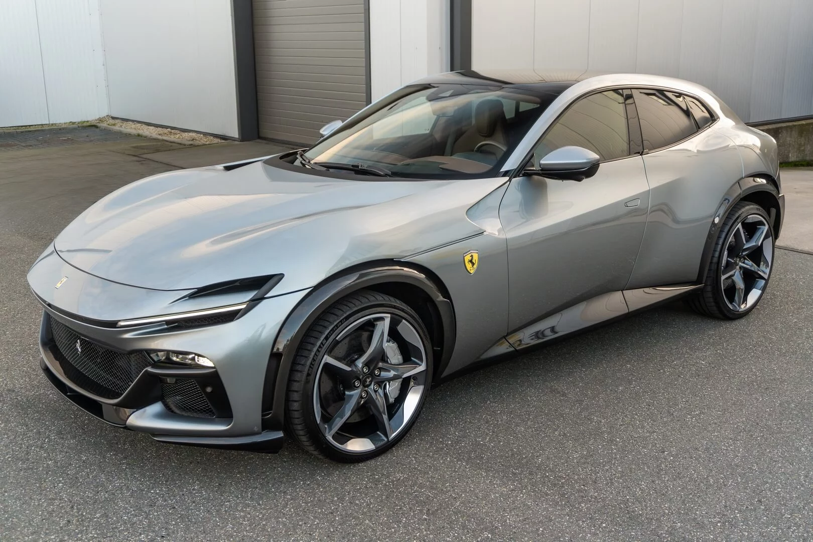 Grigio Titanio Ferrari Purosangue