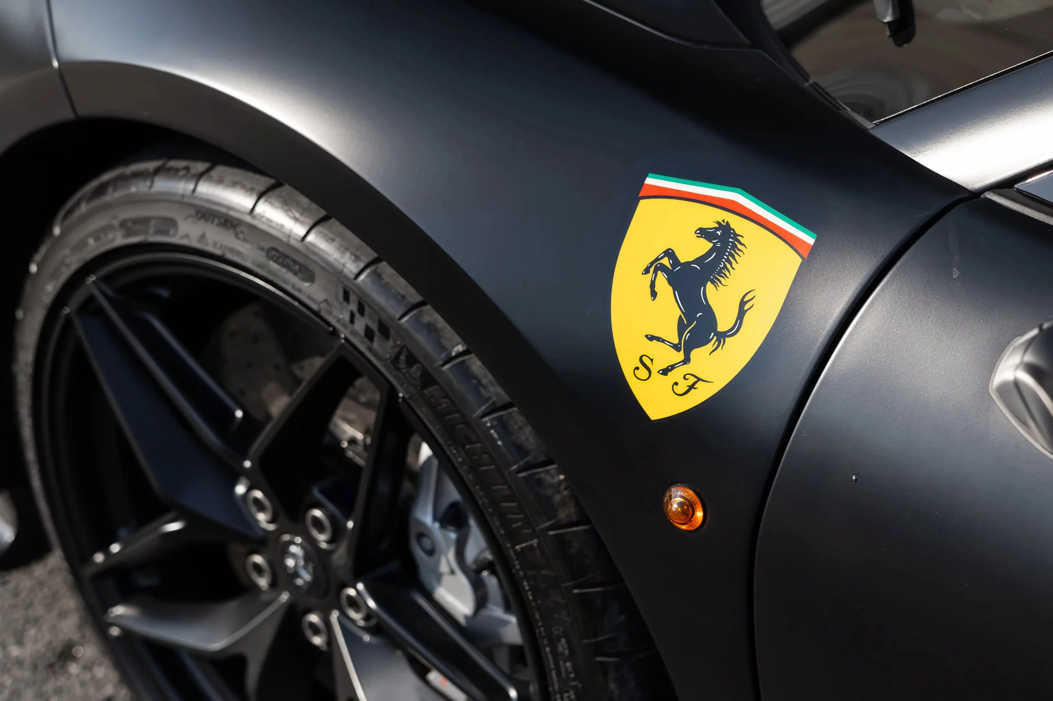 Nero DS Opaco Ferrari 488