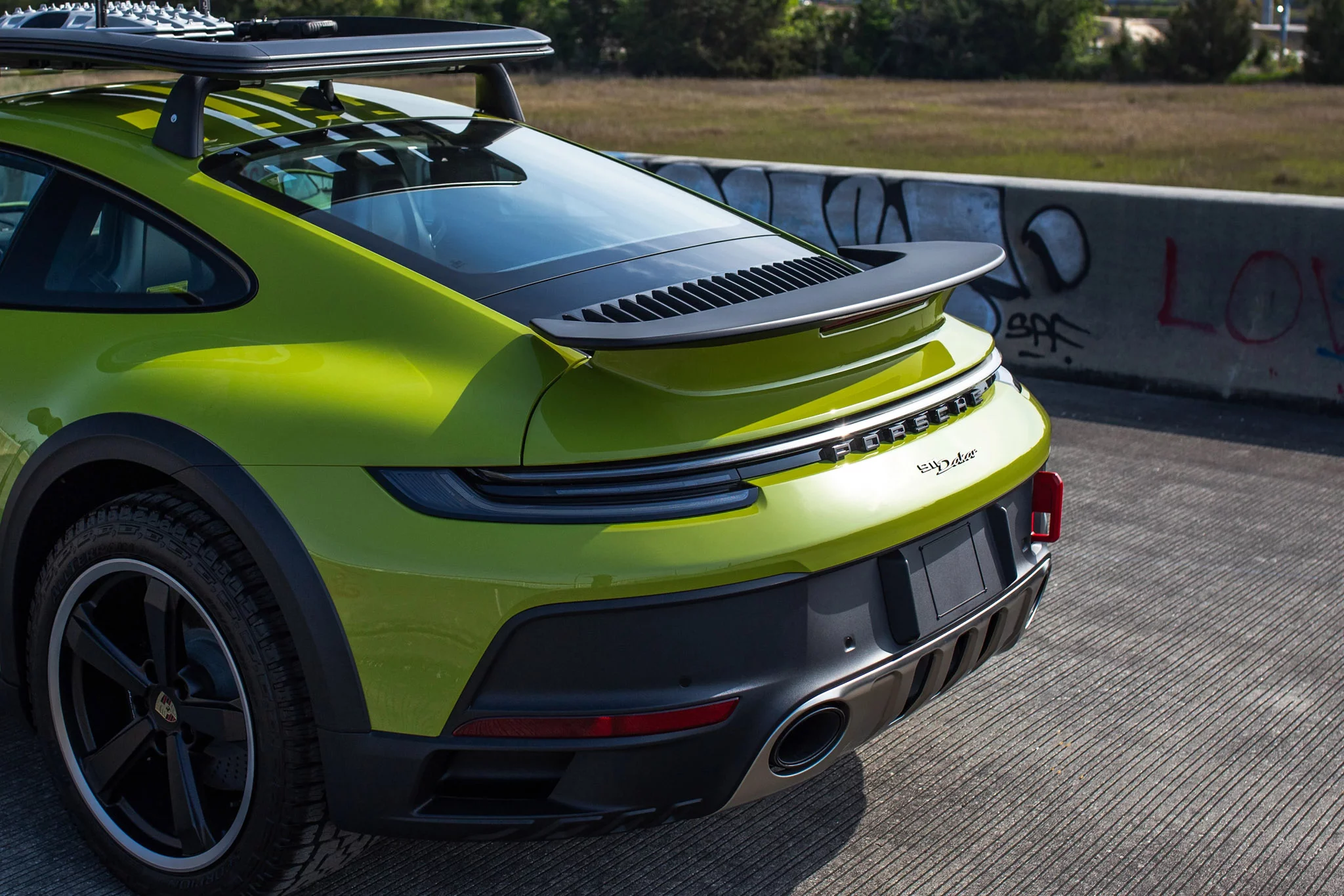 Linden Green Porsche 911 Dakar