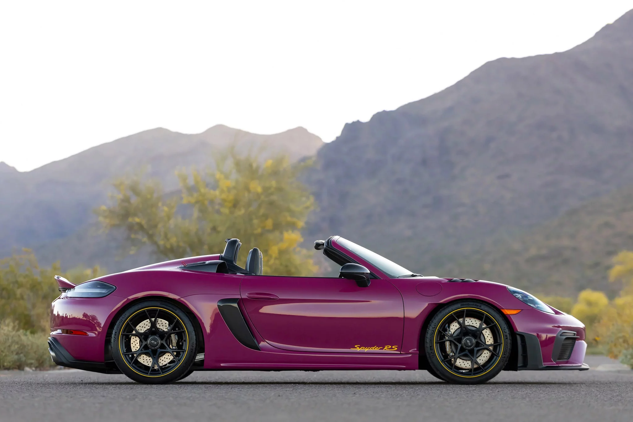 Ruby Star Neo Porsche 718 Spyder RS