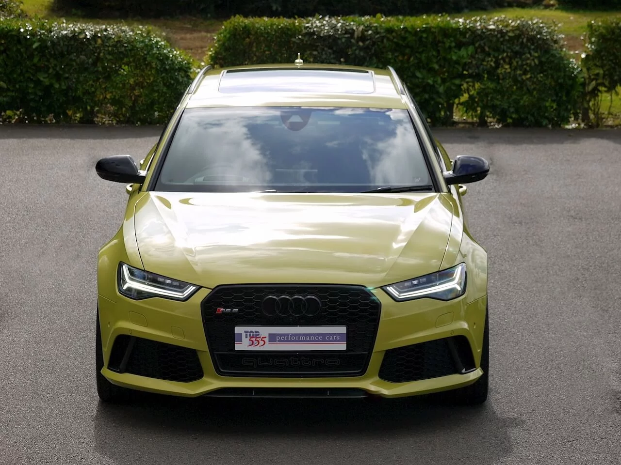 Peridot Metallic Audi RS6 Avant