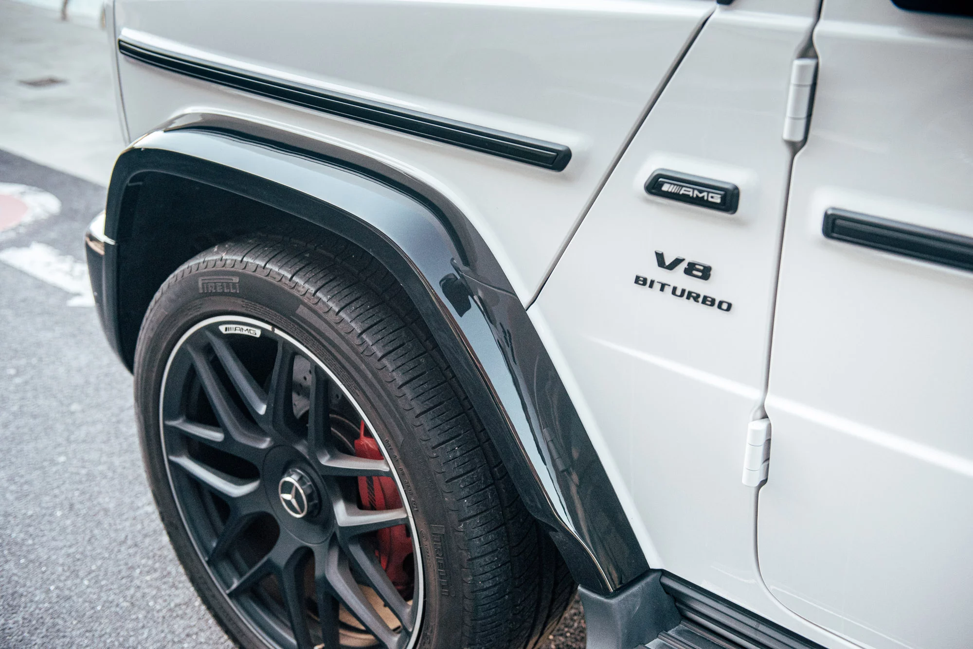 Polar White Mercedes-AMG G 63