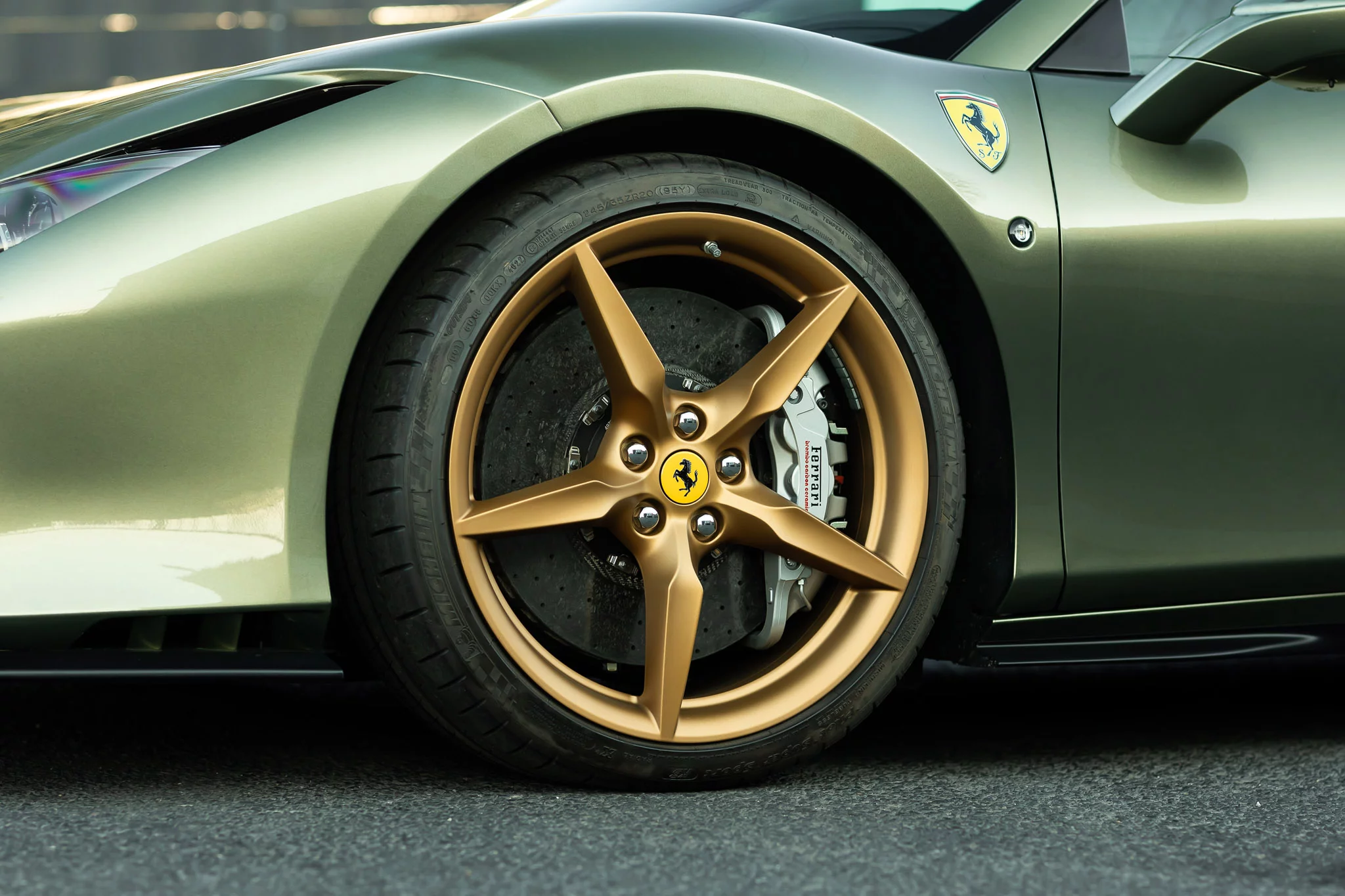 Verde Masoni Ferrari F8
