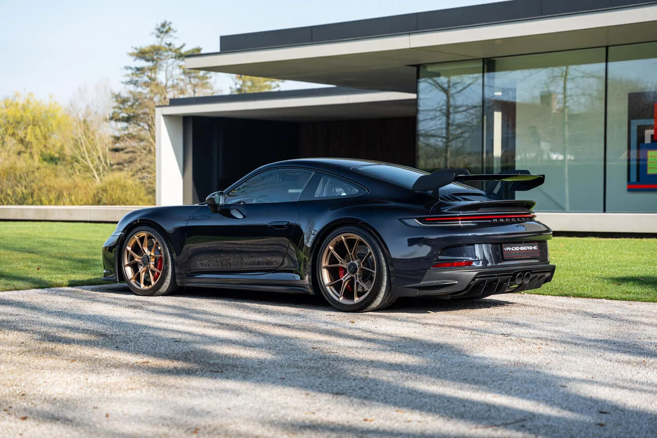 Dark Sapphire Metallic Porsche 911 GT3