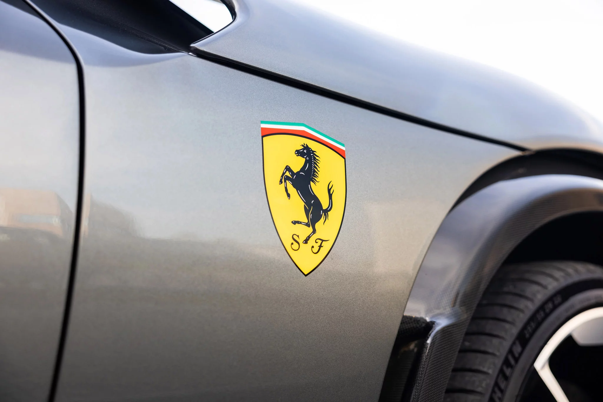 Grigio Silverstone Ferrari Purosangue