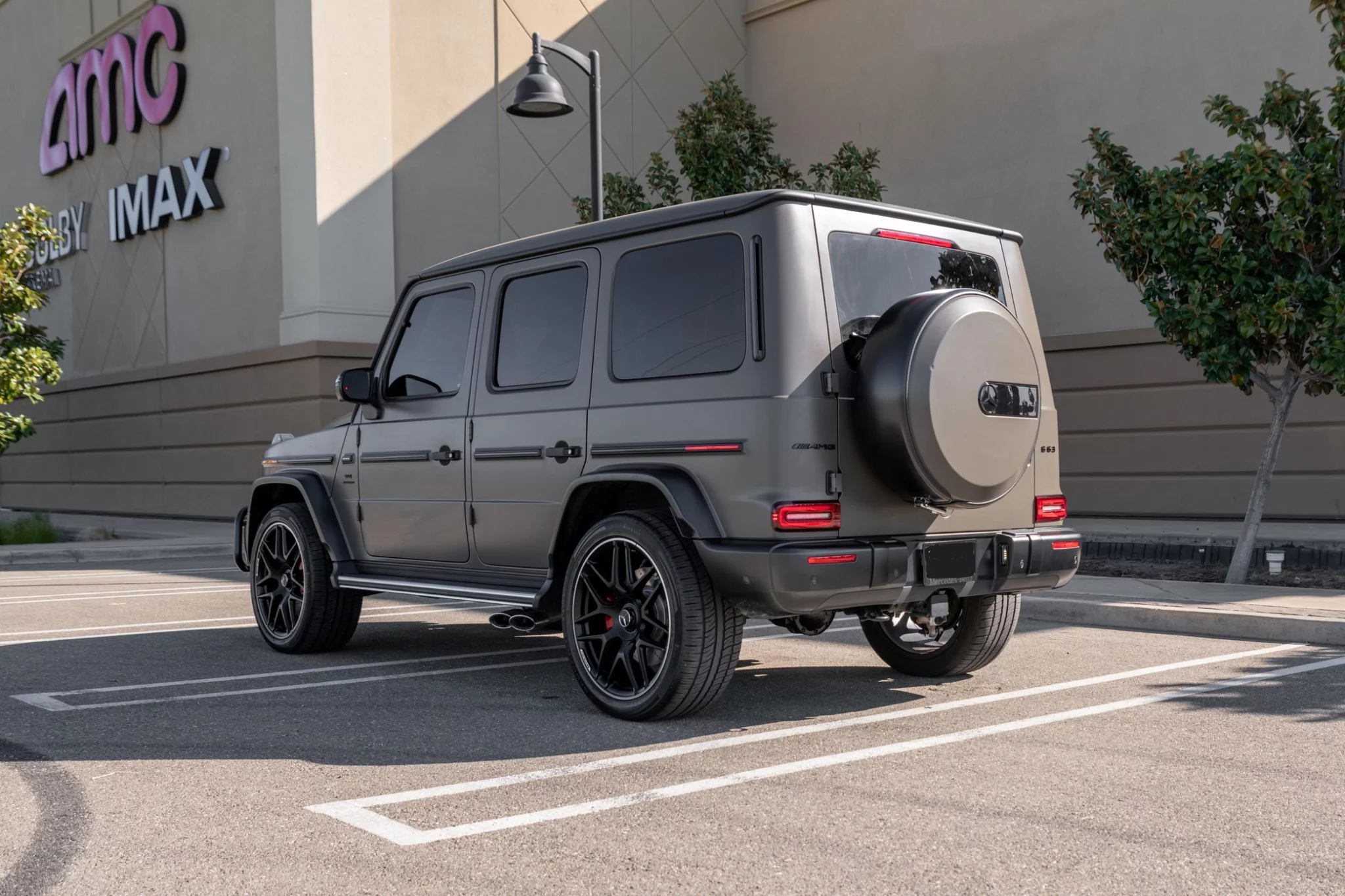 Dark Olive Green Magno Mercedes-AMG G 63