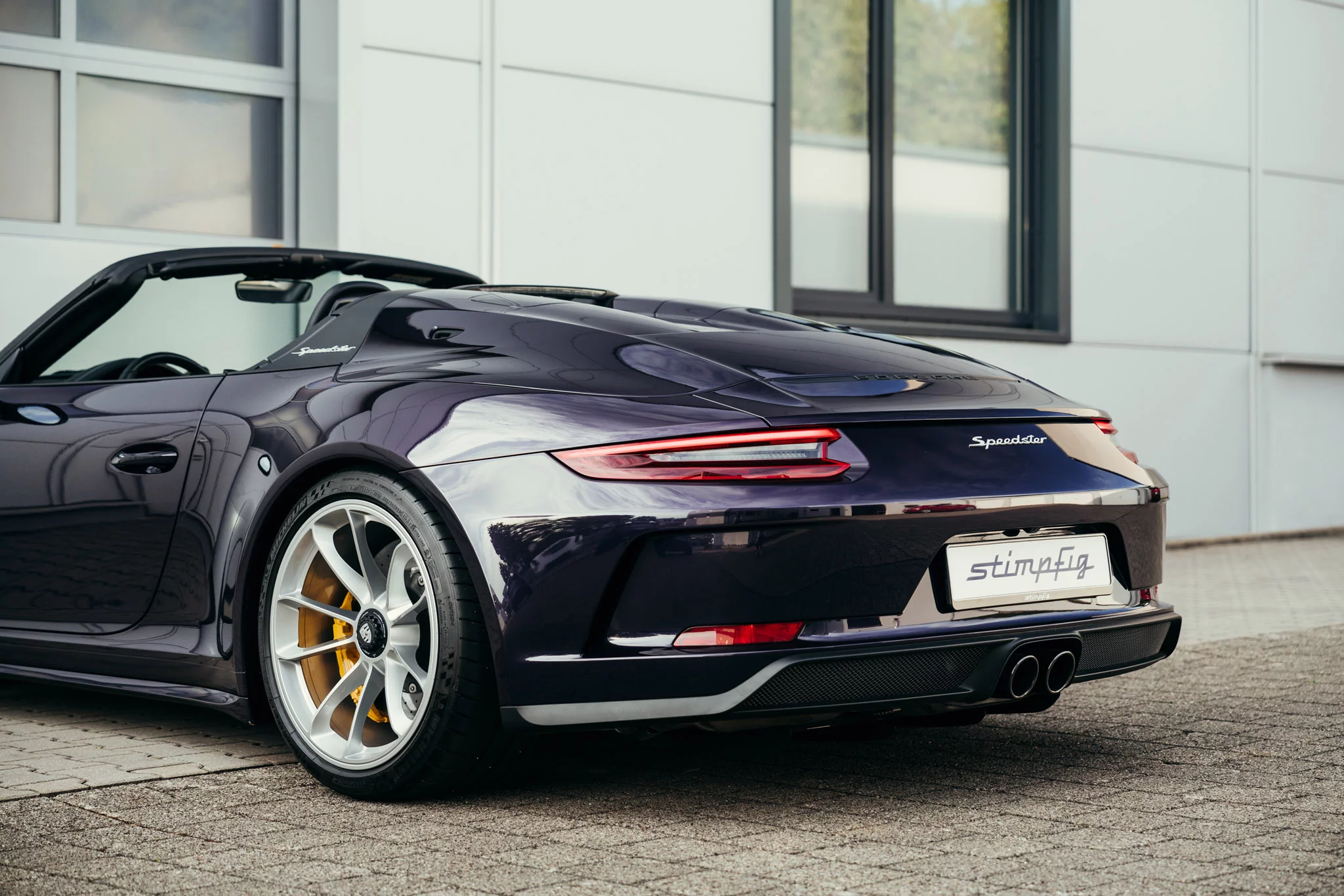 Viola Metallic Porsche 911 Speedster