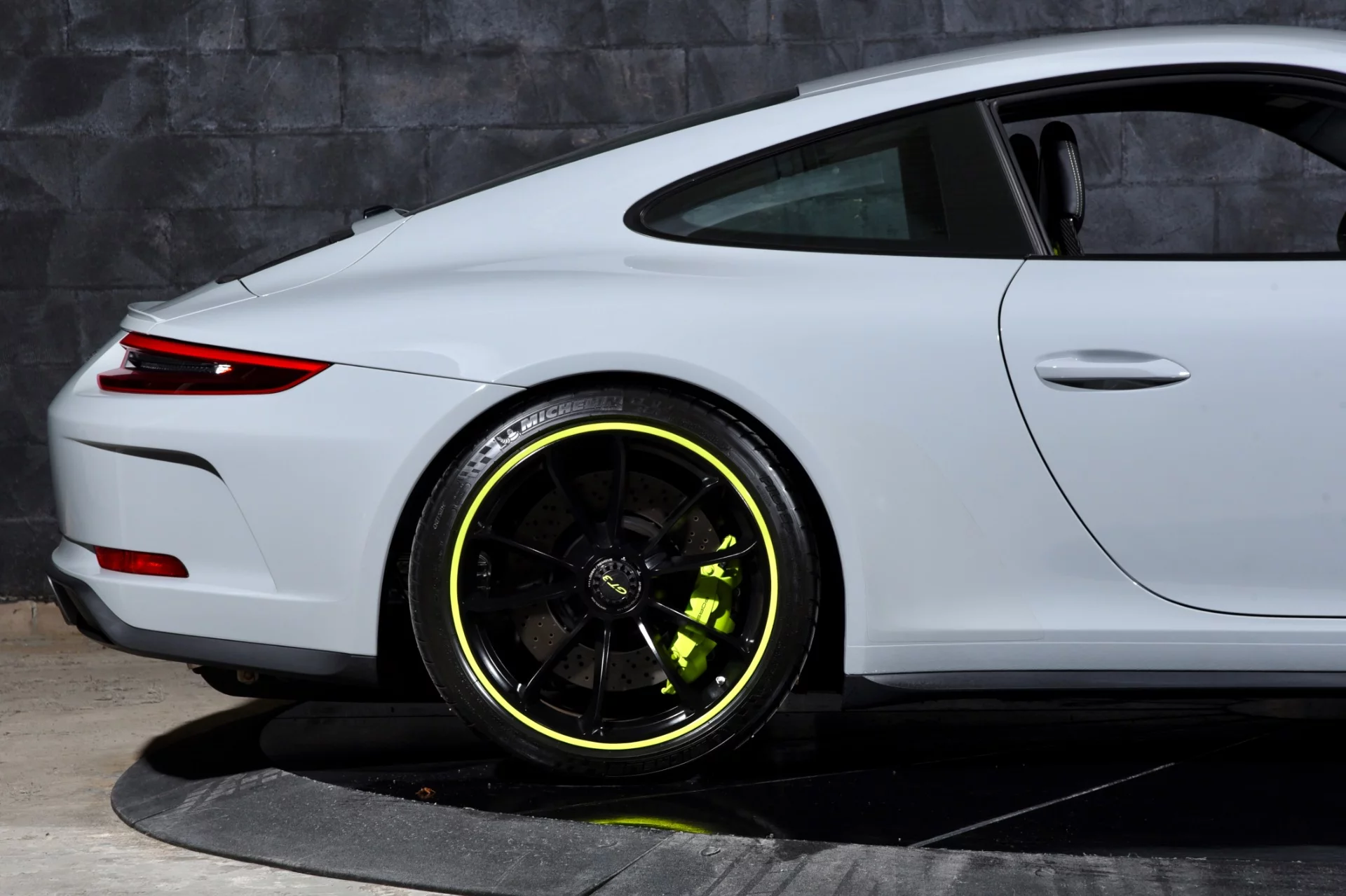 Sport Classic Grey Porsche 911 GT3