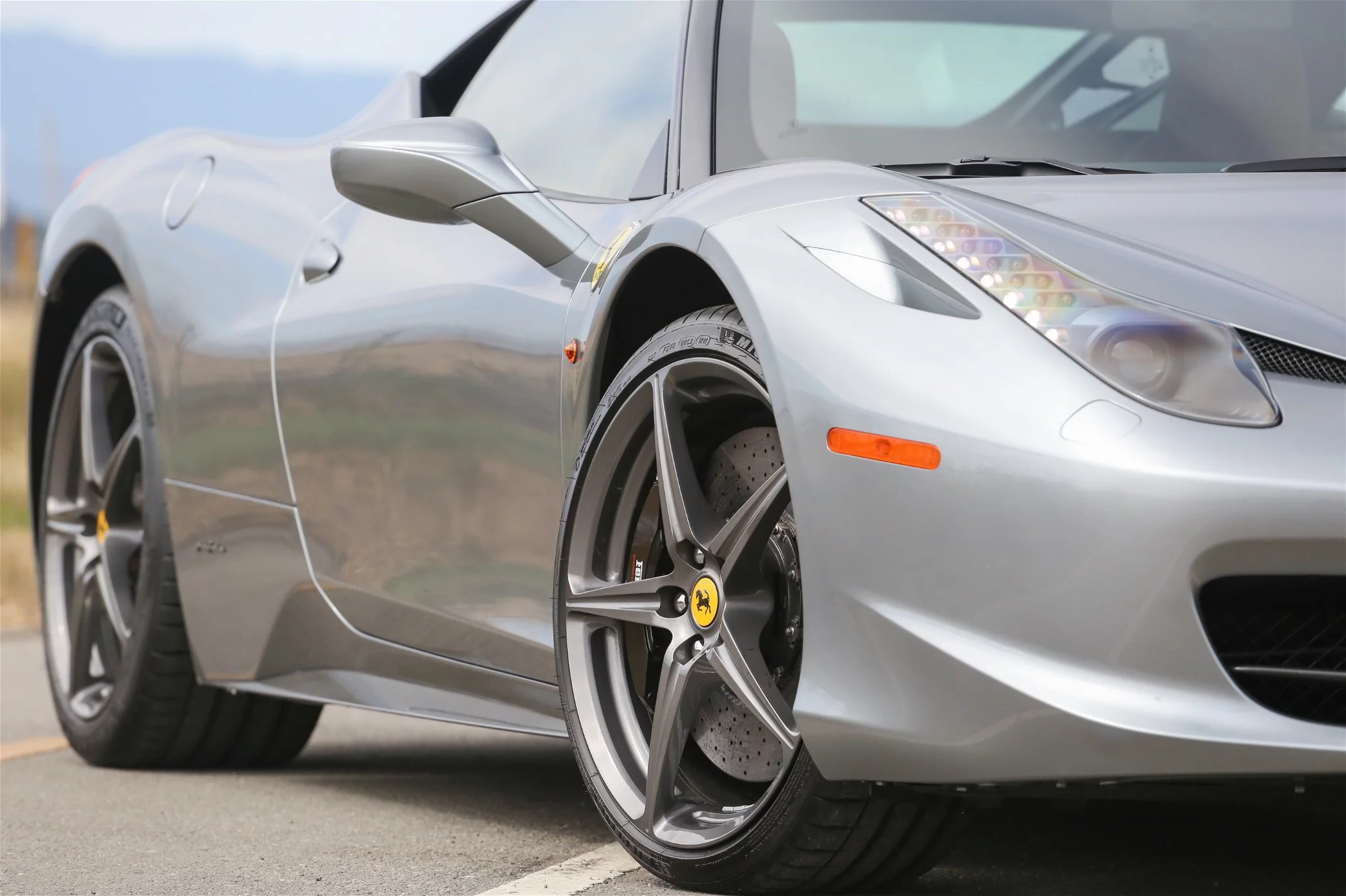 Grigio Titanio Ferrari 458