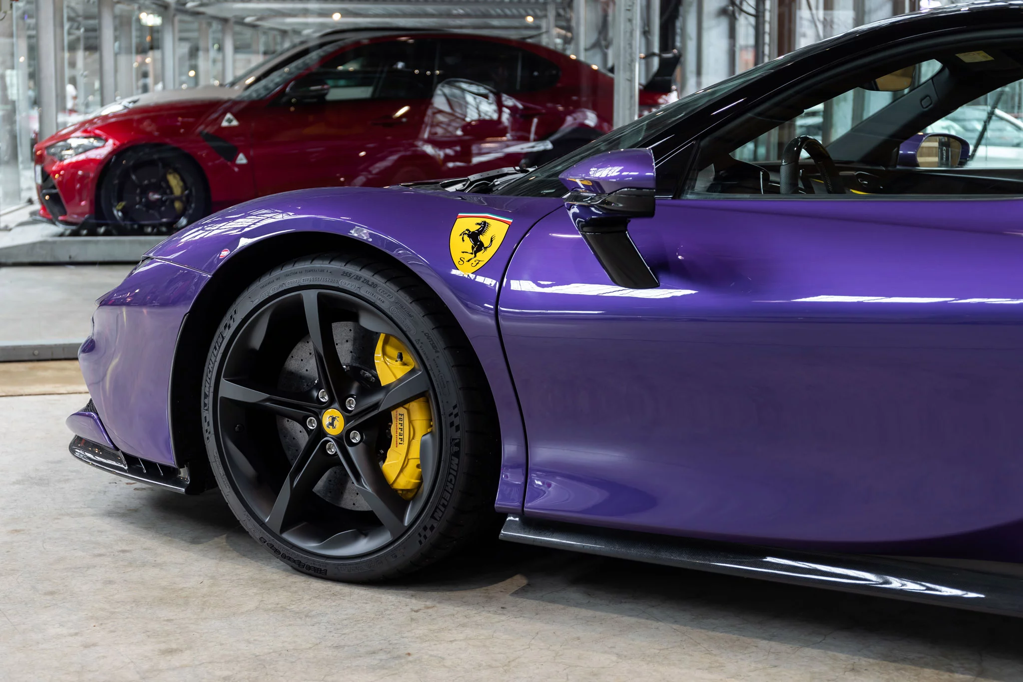Violetto Dino Ferrari SF90