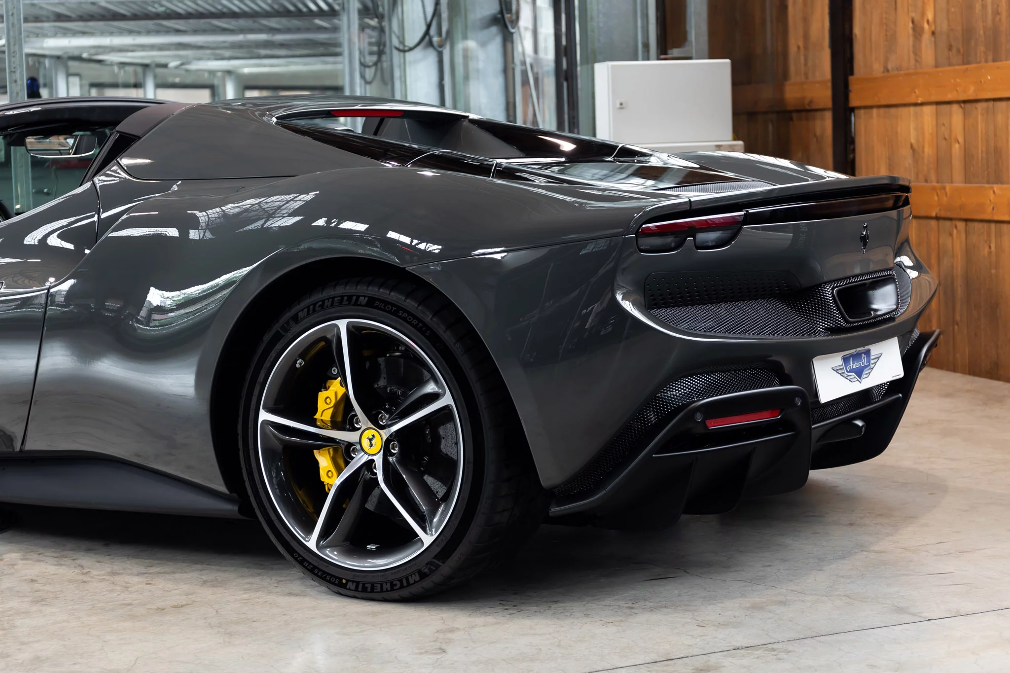 Grigio Scuro Ferrari 296