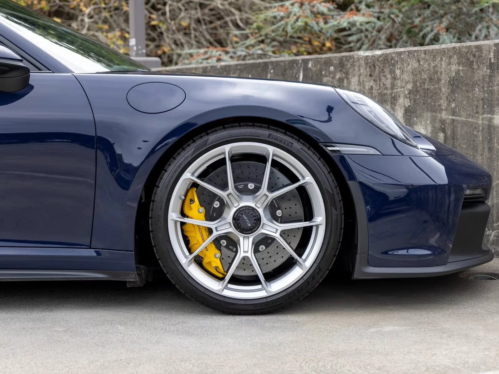 Dark Sea Blue Porsche 911 GT3