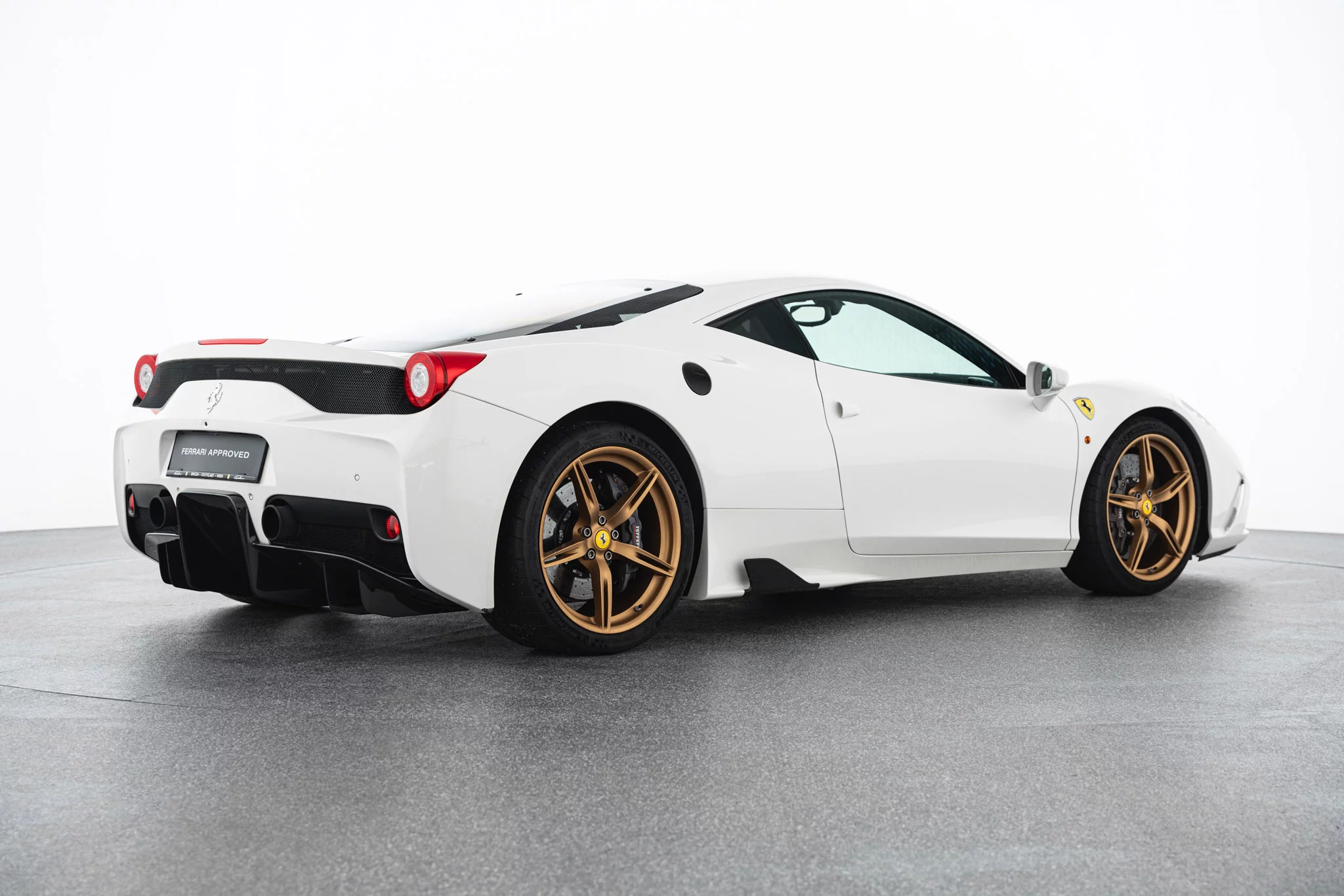 Bianco Avus Ferrari 458