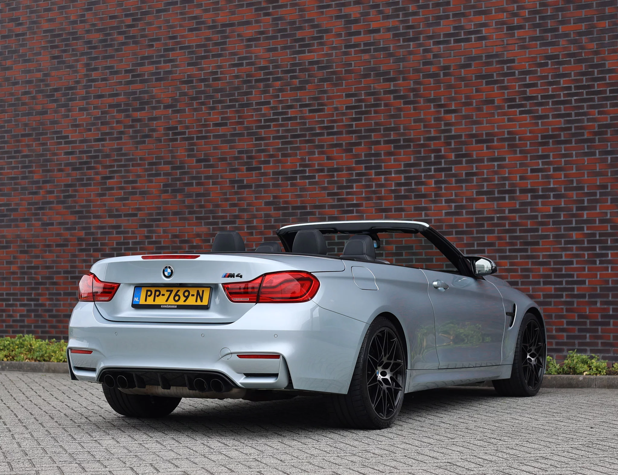 Silverstone II BMW M4