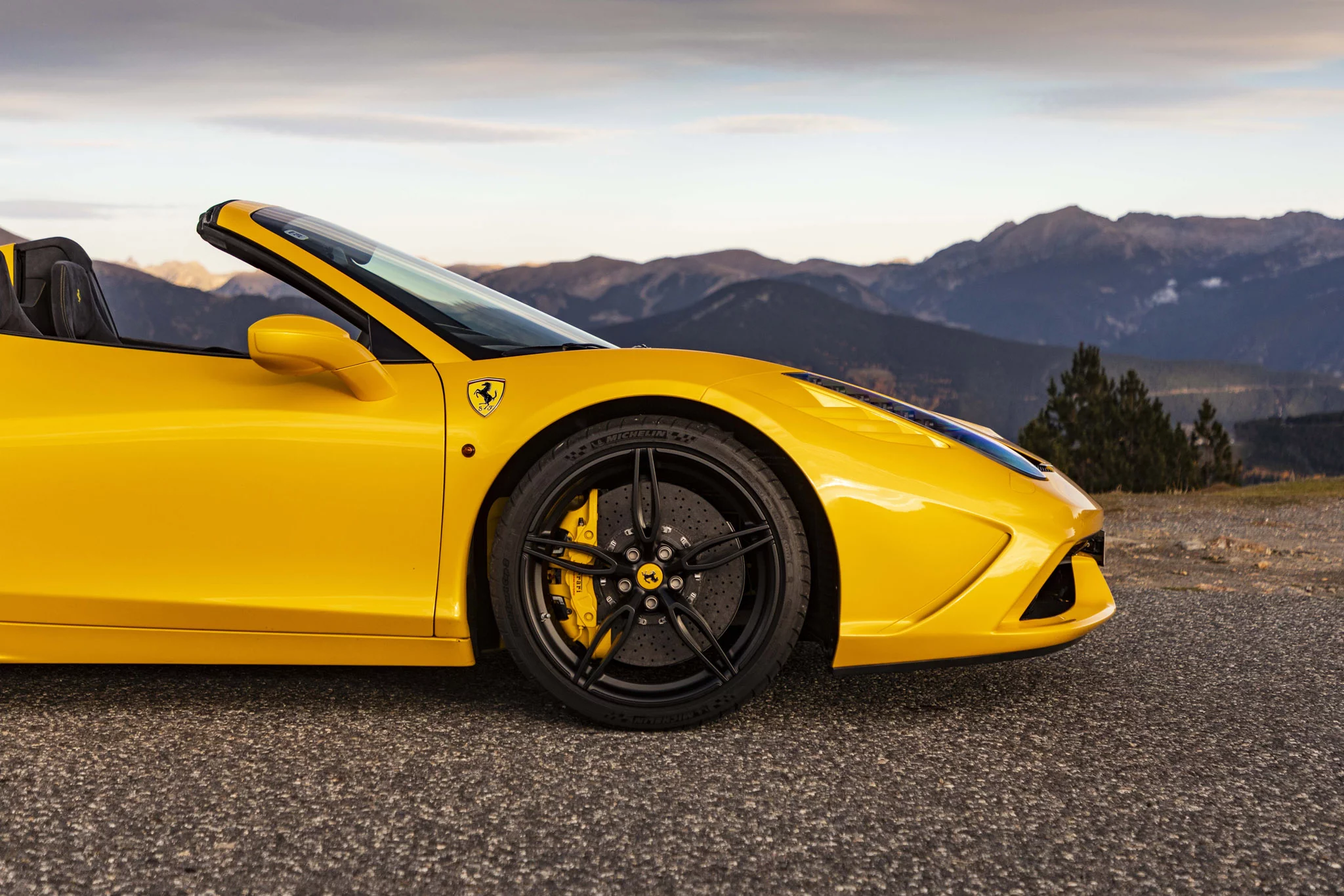 Giallo Triplo Strato Ferrari 458