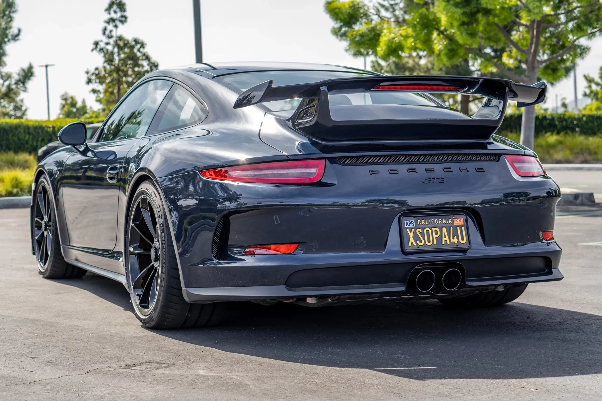 Dark Blue Metallic Porsche 911 GT3