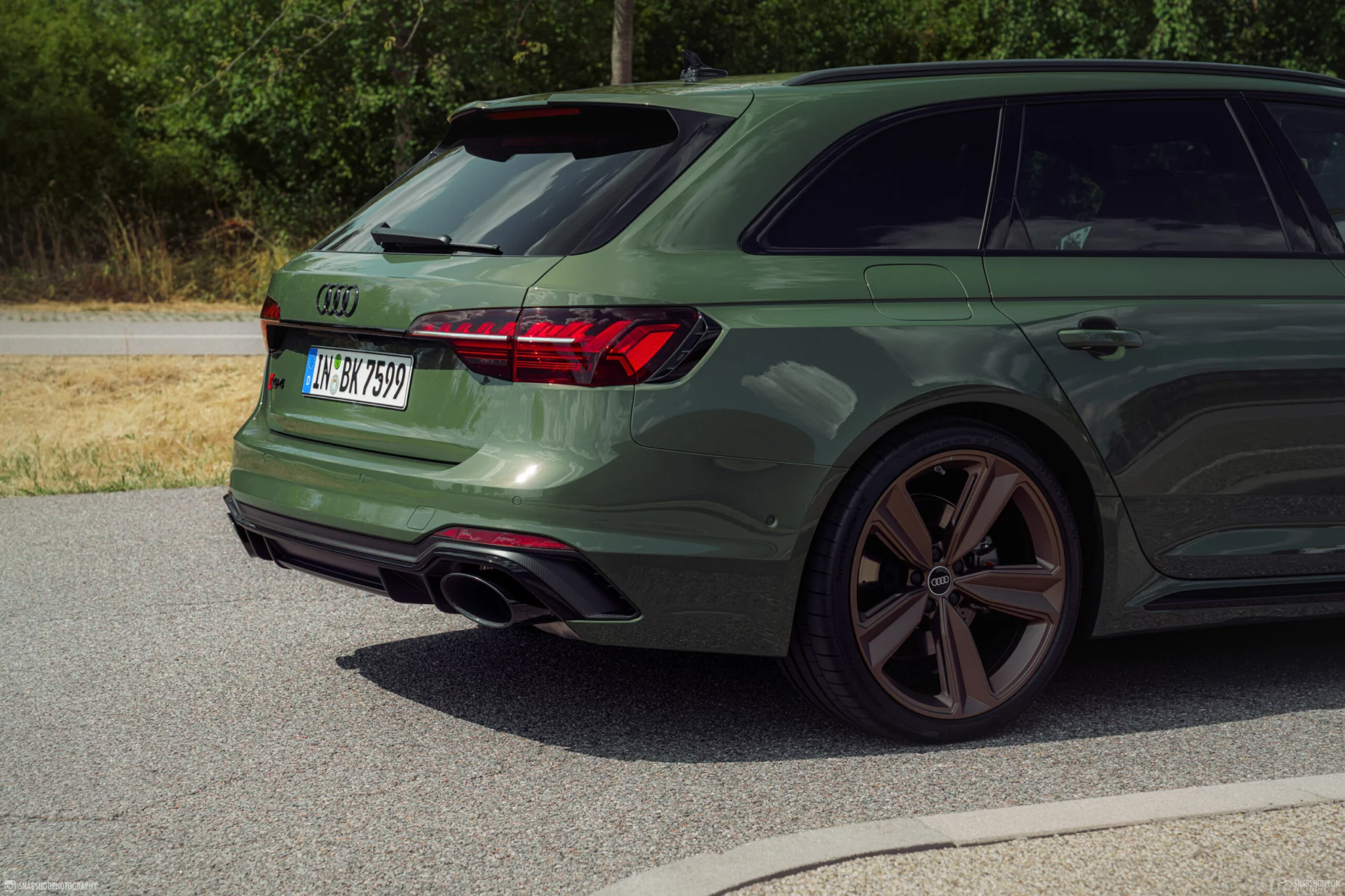 District Green Audi RS4 Avant