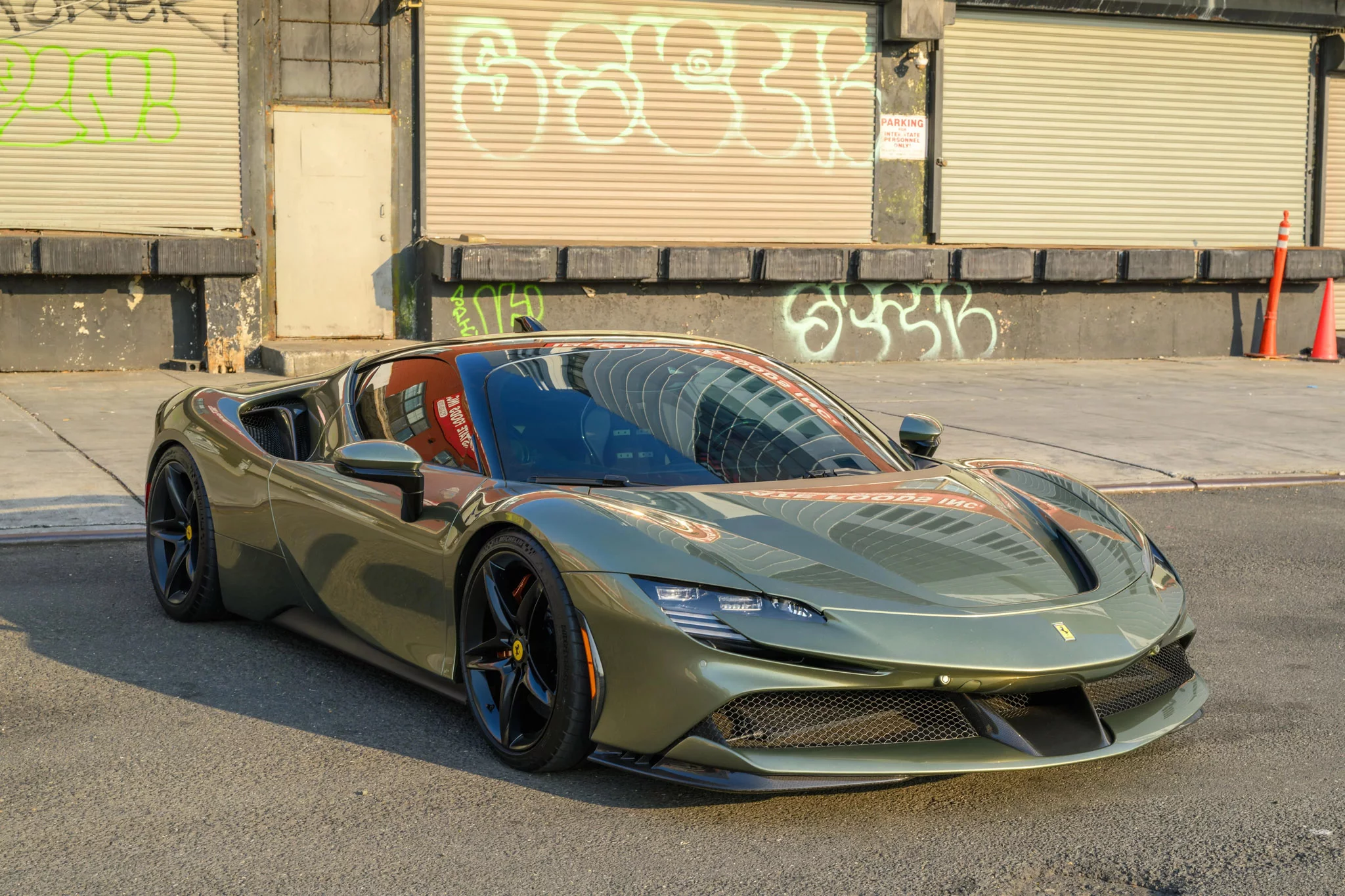 Verde Masoni Ferrari SF90